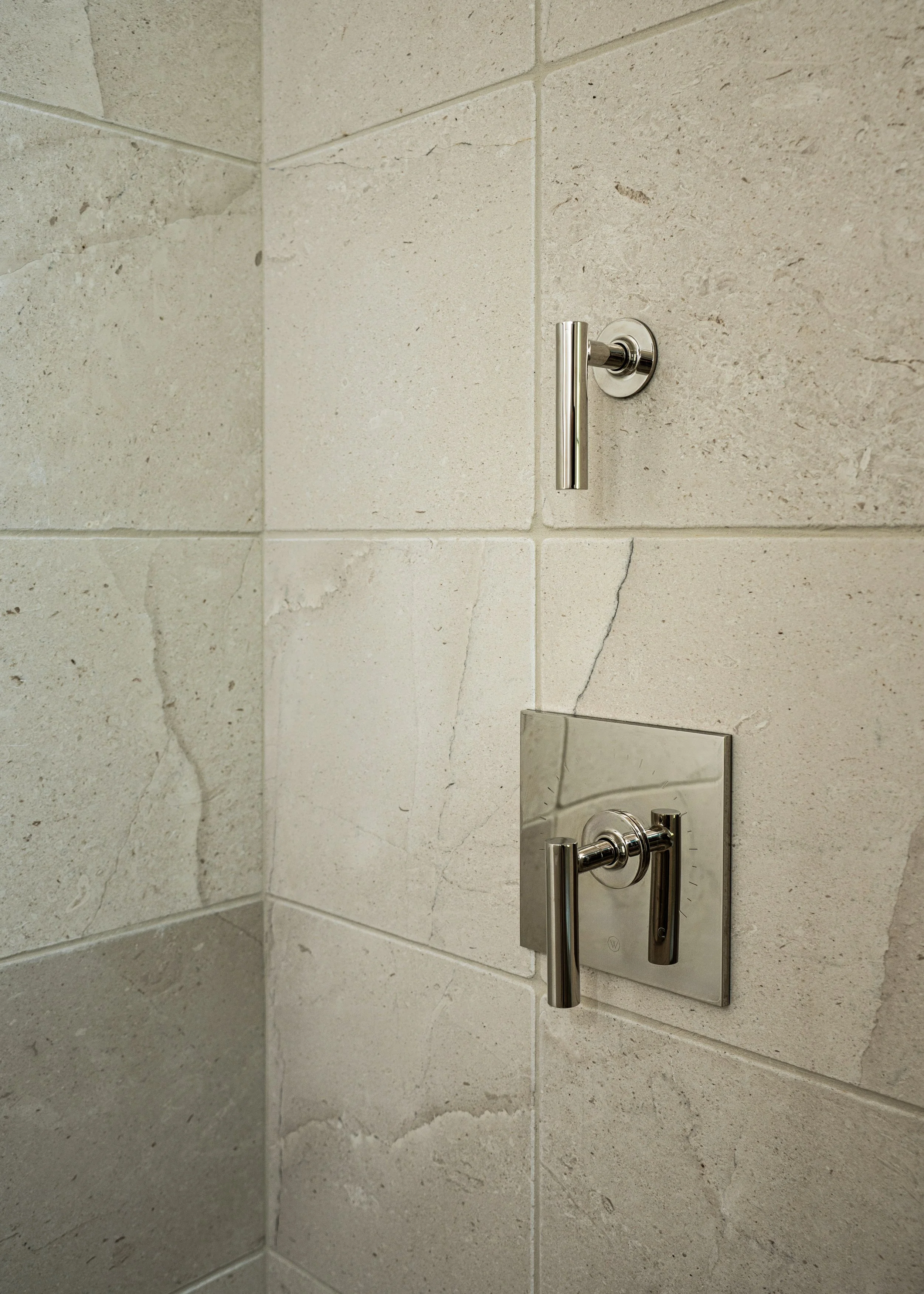 72. Bathroom 3_5.jpg