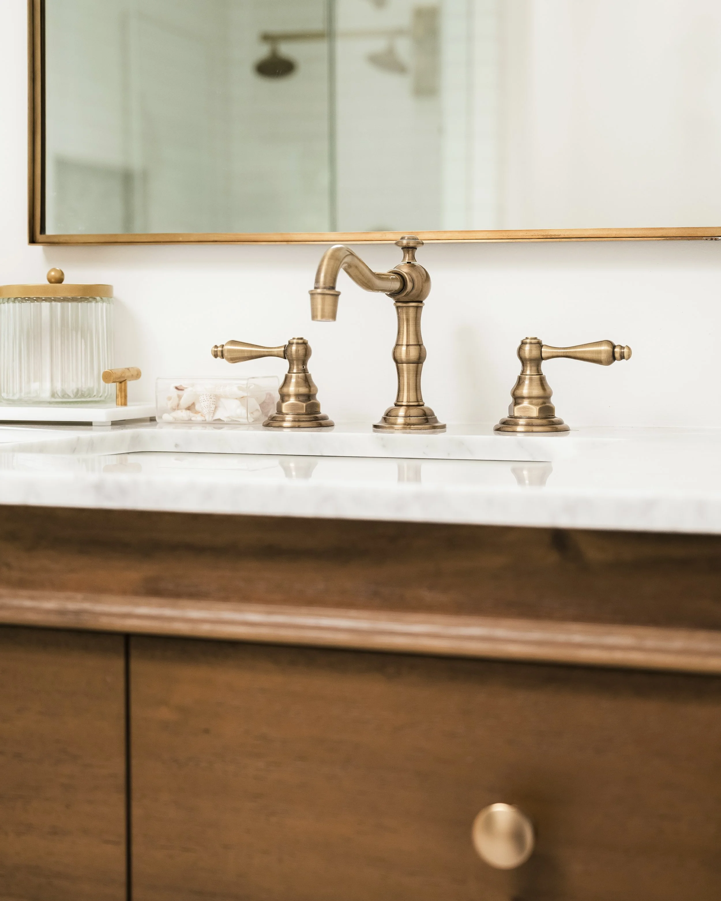 84. Primary Bathroom 6_Dean.jpg