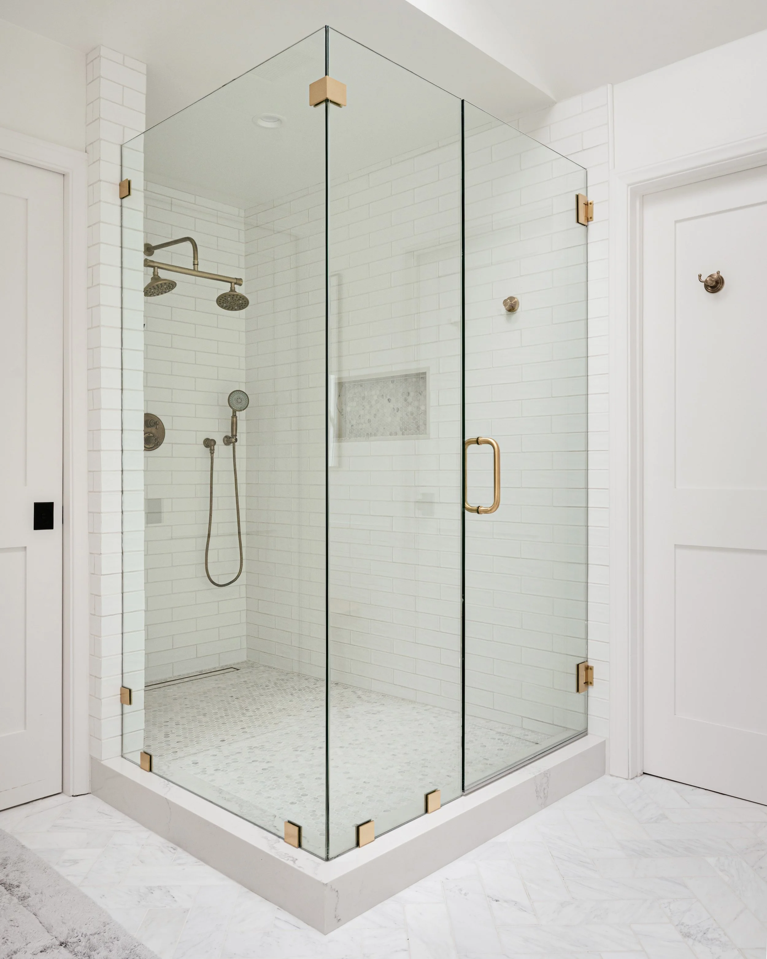 86. Primary Bathroom 8_Dean.jpg