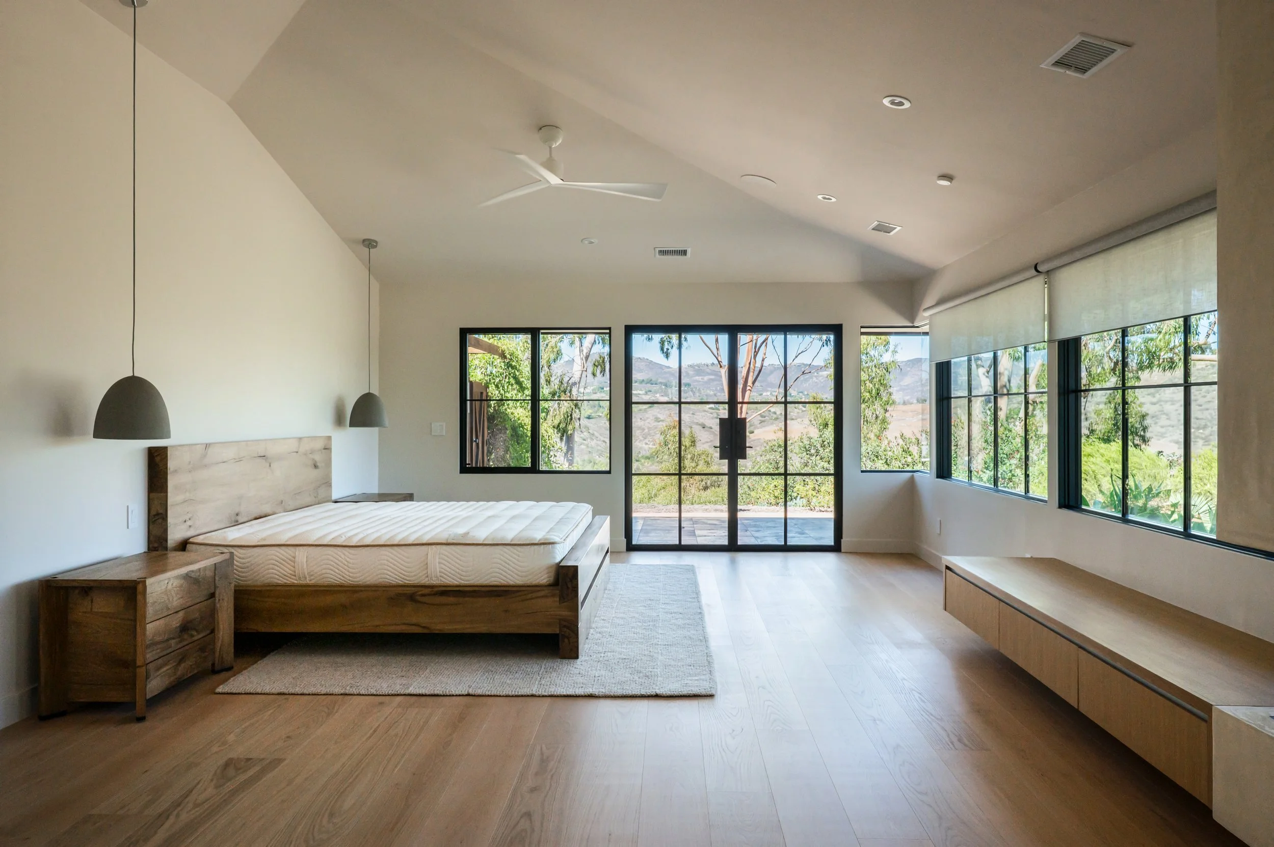 39. Primary Bedroom 5.jpg