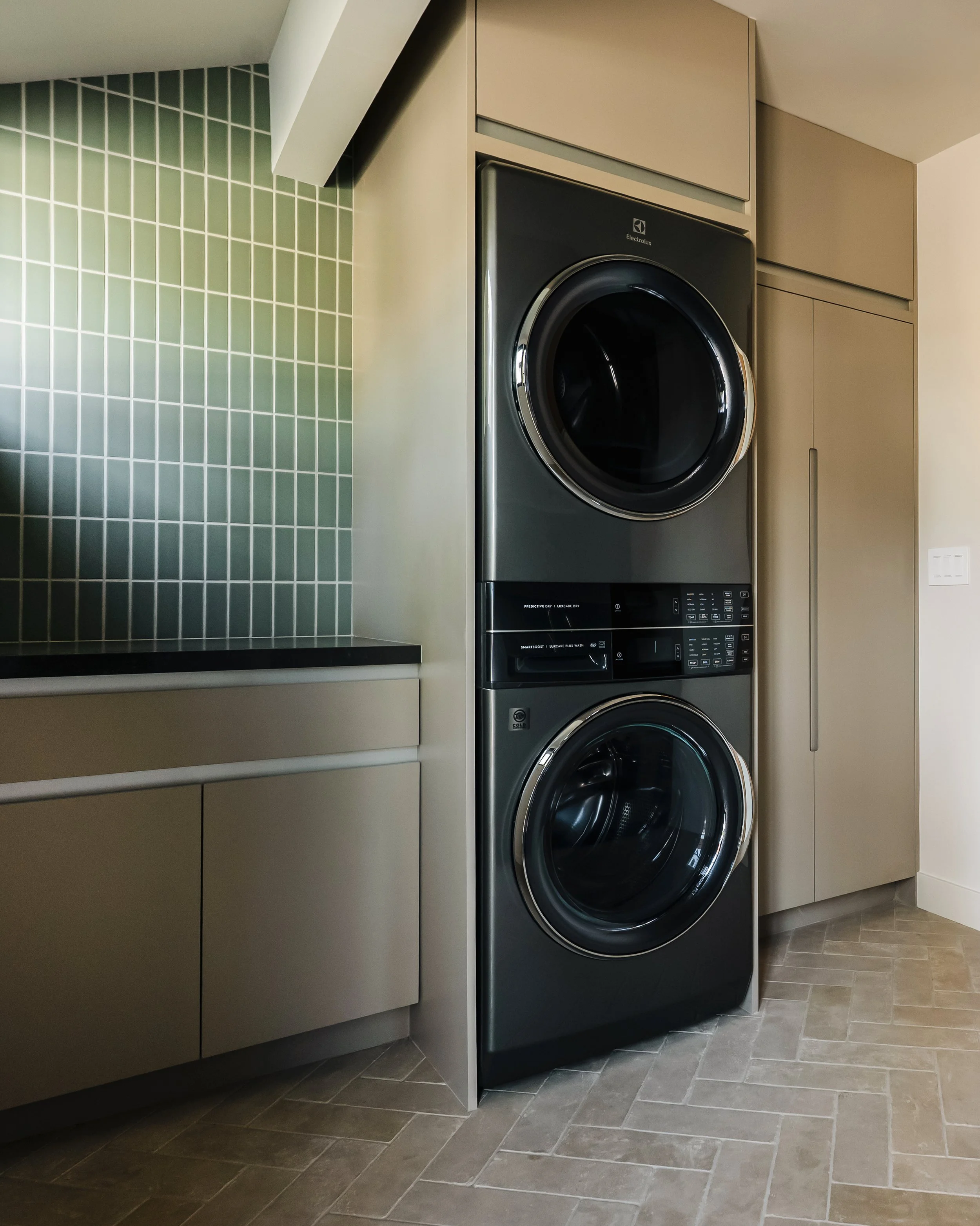 123. Laundry Room 2.jpg