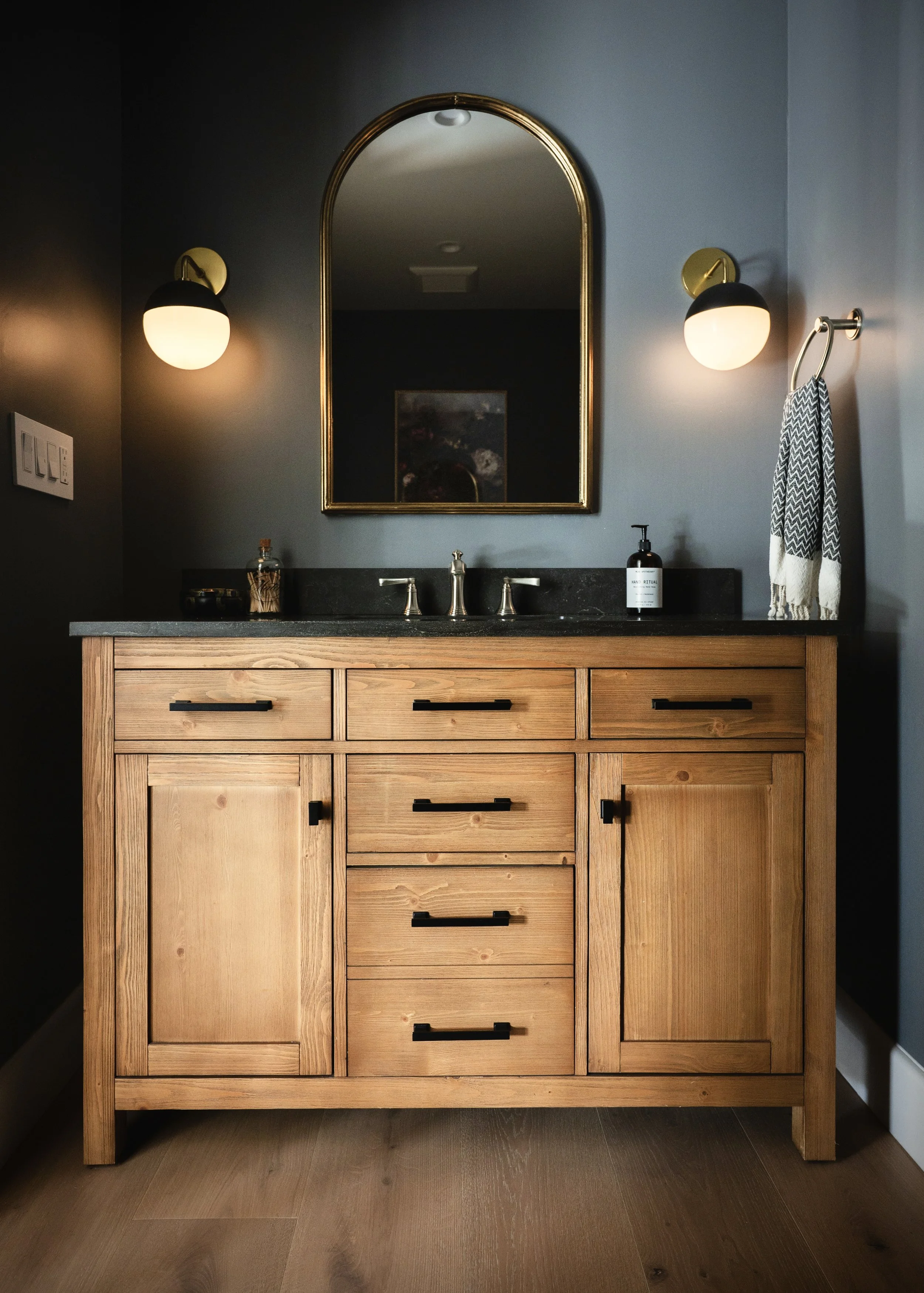 69. Powder room 1_Dean.jpg