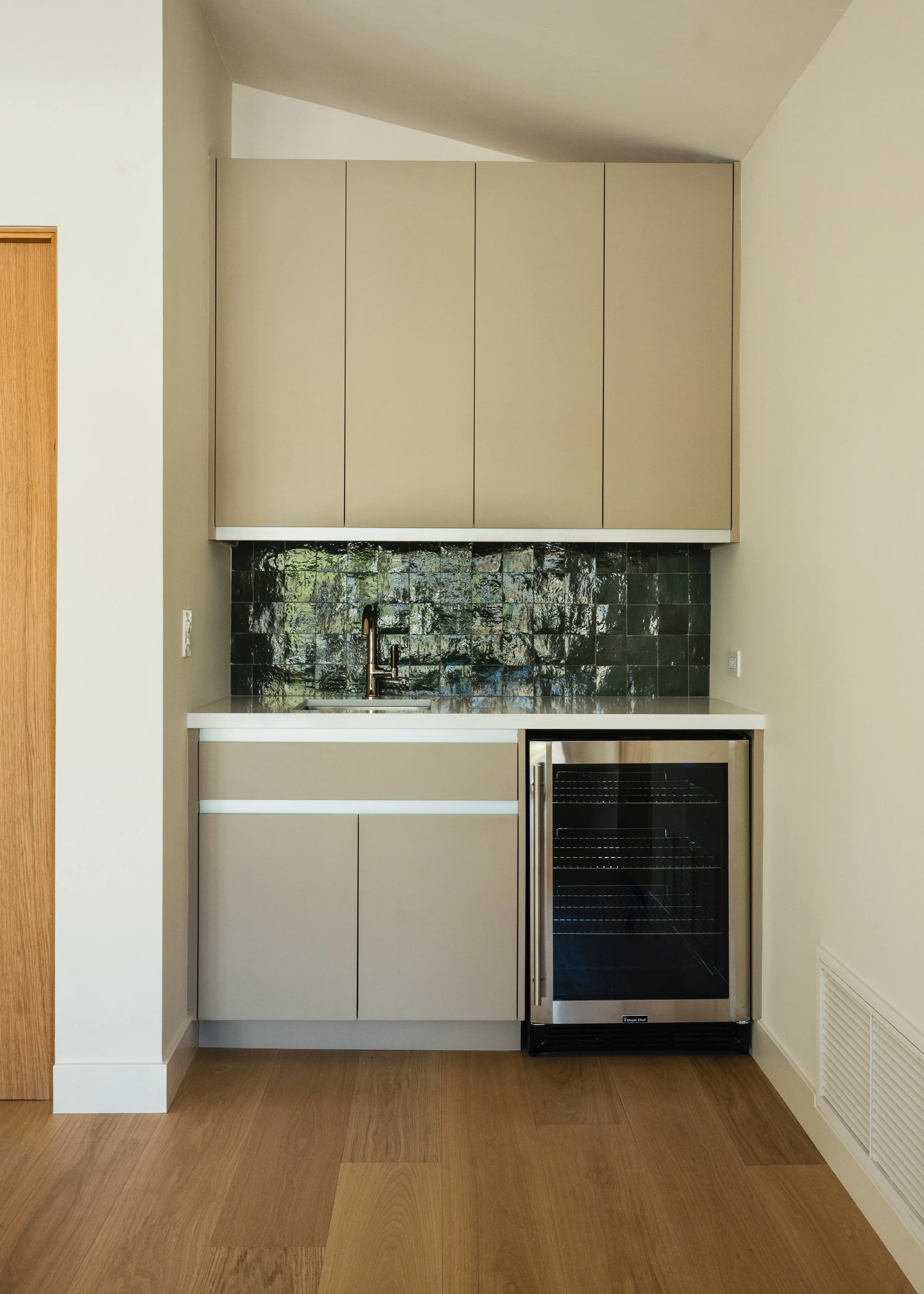 129. Casita Living Room 2.jpg