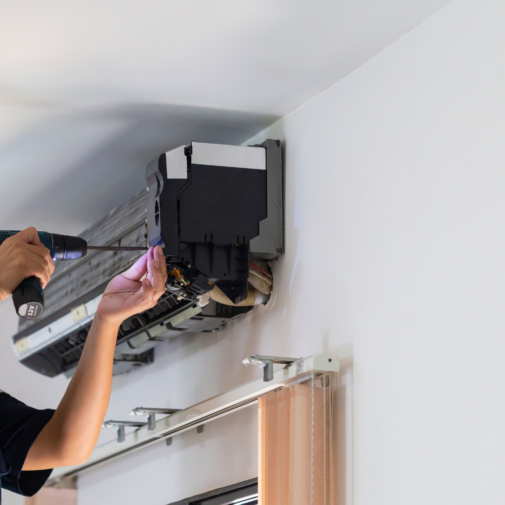 AC Installation and Mold Prevention – What Tampa Residents Need to Know