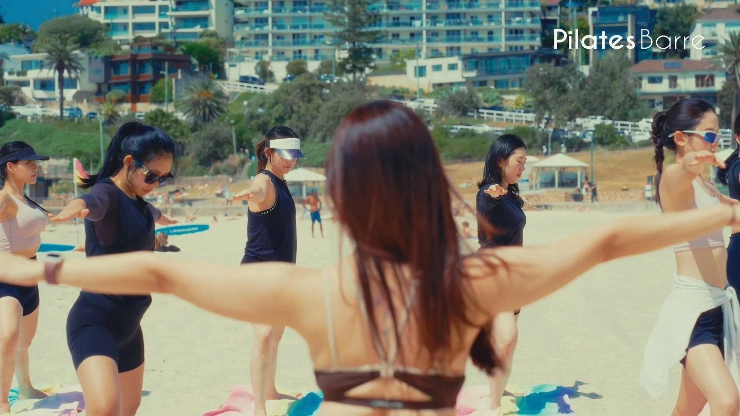 Why yoga makes your running better 🧘‍♀️🏃‍♀️ #Running & #Yoga
Running is fun, but it can leave your muscles tight and your joints stiff 🫣
At Pilatesbarre, we flow into yoga after a run to loosen up, improve flexibility, and lower the