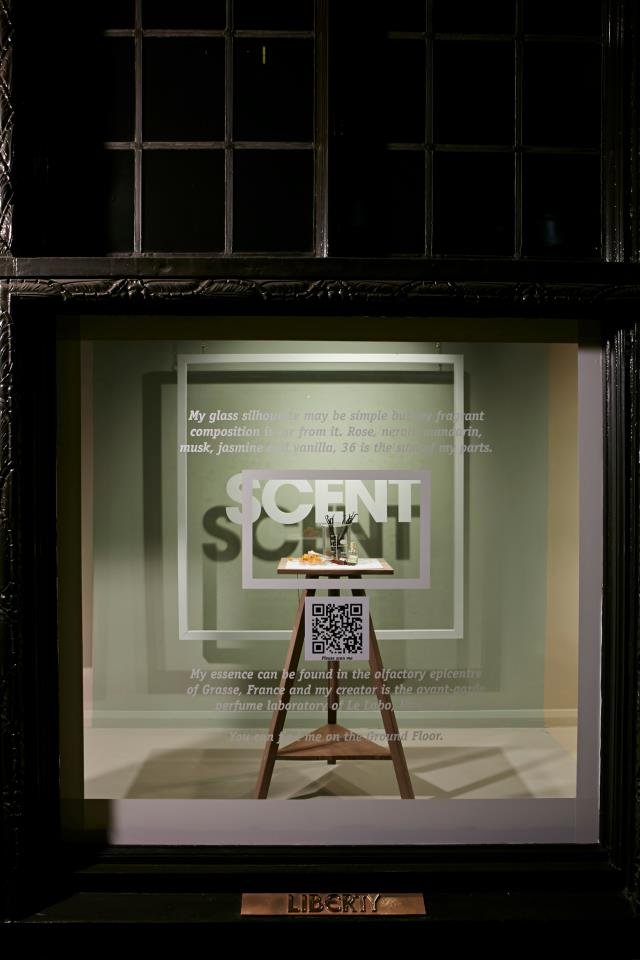 best-window-displays_liberty-london_2013_scan-to-see_09.jpg