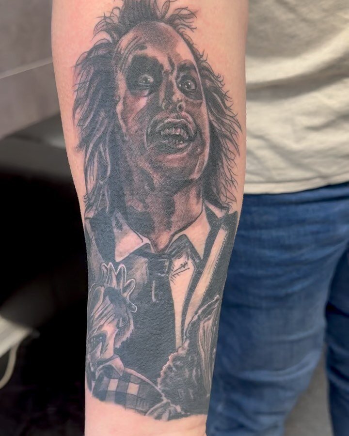 Next little bit of Dave&rsquo;s favourite things from the 80&rsquo;s sleeve! By Heidi #lthirteenfamily #lthirteenfamily #teignmouth #1980&rsquo;s #beetlejuice #bishopwandshader #dynamicgreywash