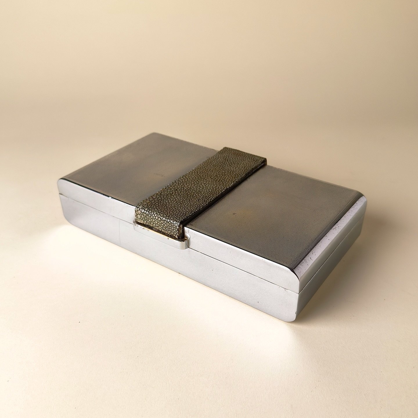 English stingray box in nickel plated brass, 1930s.

Measures: 9.5&rdquo; x 5&rdquo; x 2&rdquo;