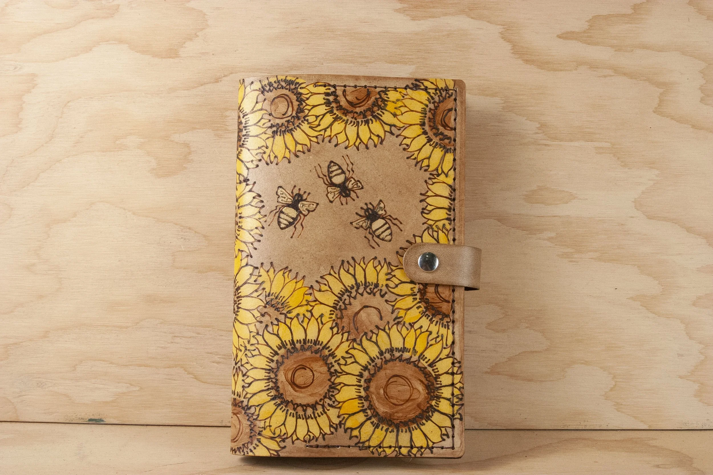 sunflower bee moleksine 4.jpg
