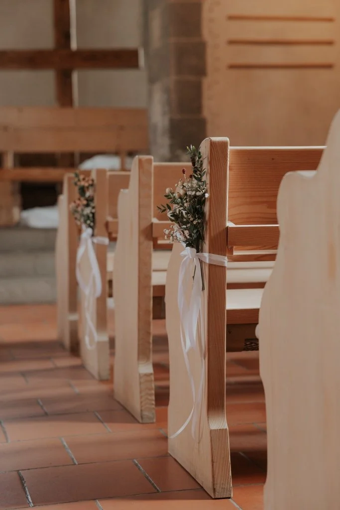 24_10_Larissa&Yannick_02_Kirche_JasminVifianFotografie-17.jpg