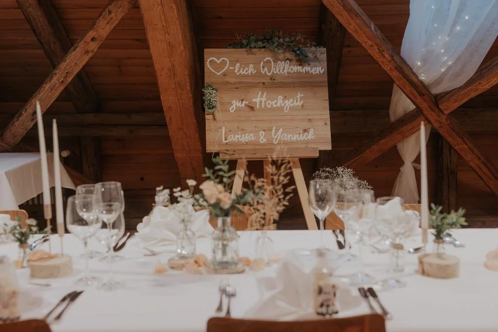 24_10_Larissa&Yannick_05_Abend_JasminVifianFotografie-7.jpg
