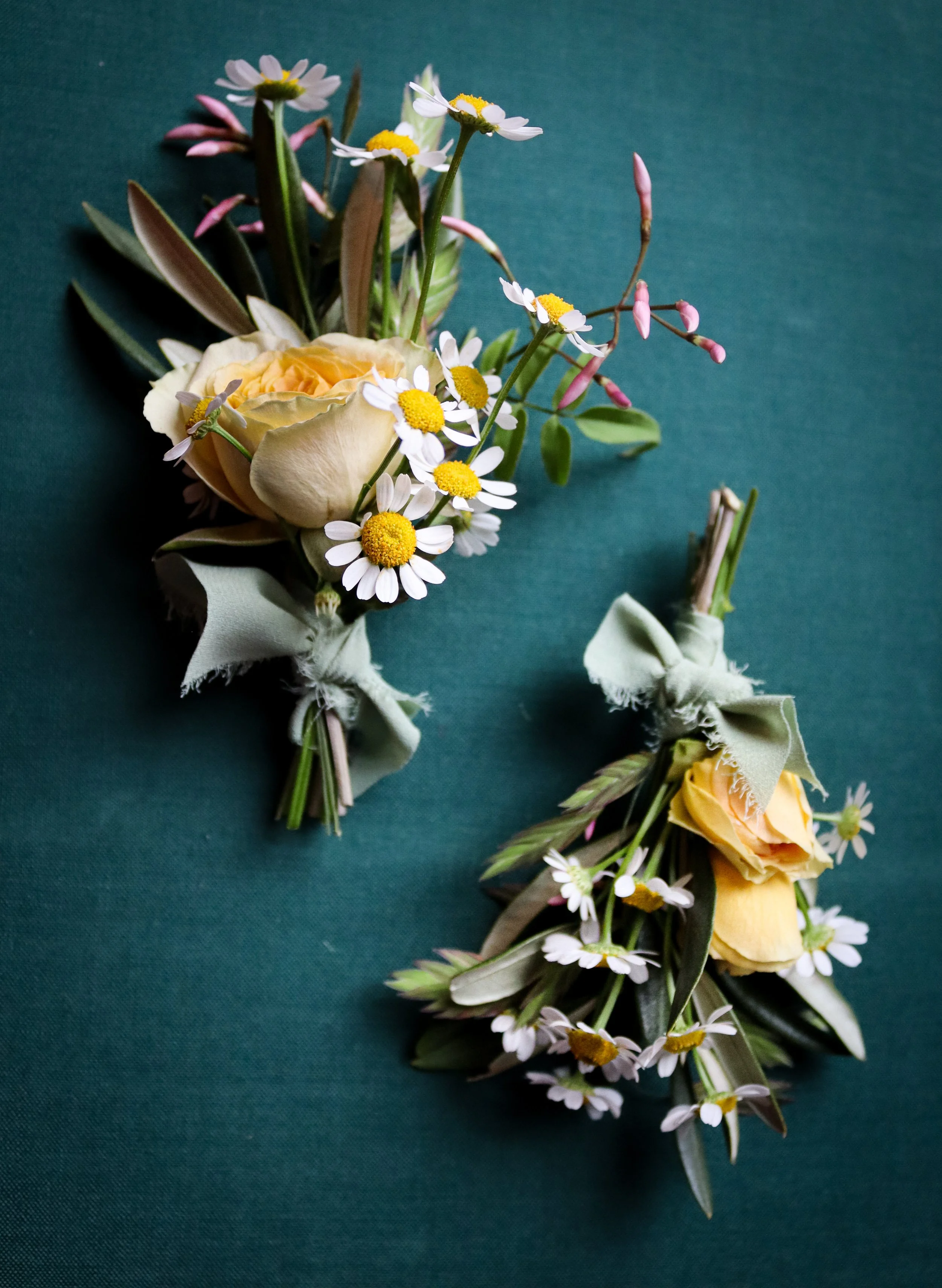 Buttonholes 4.jpg