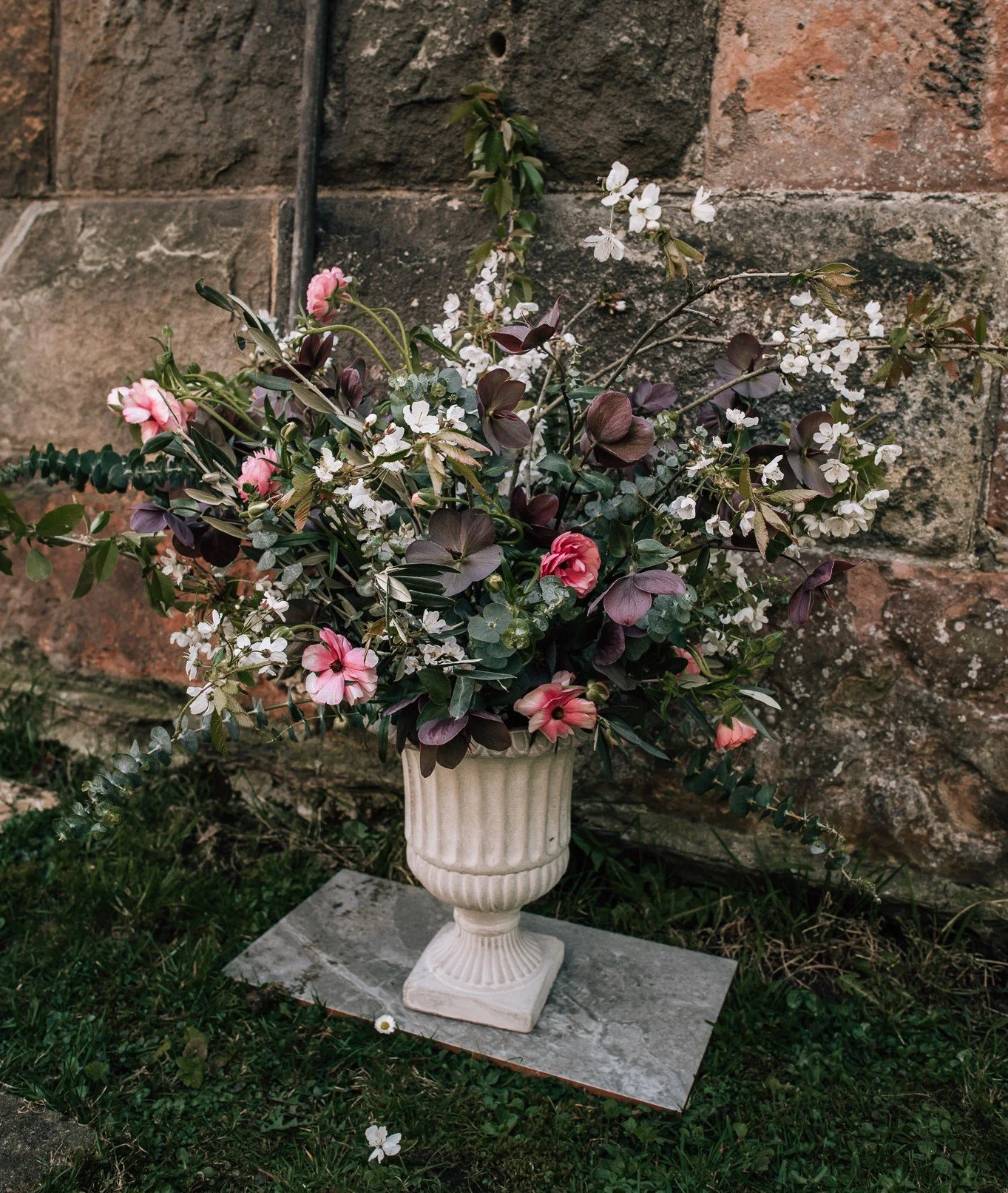 Rook Botanics Urn Funeral Flowers Glasgow Florist.jpg