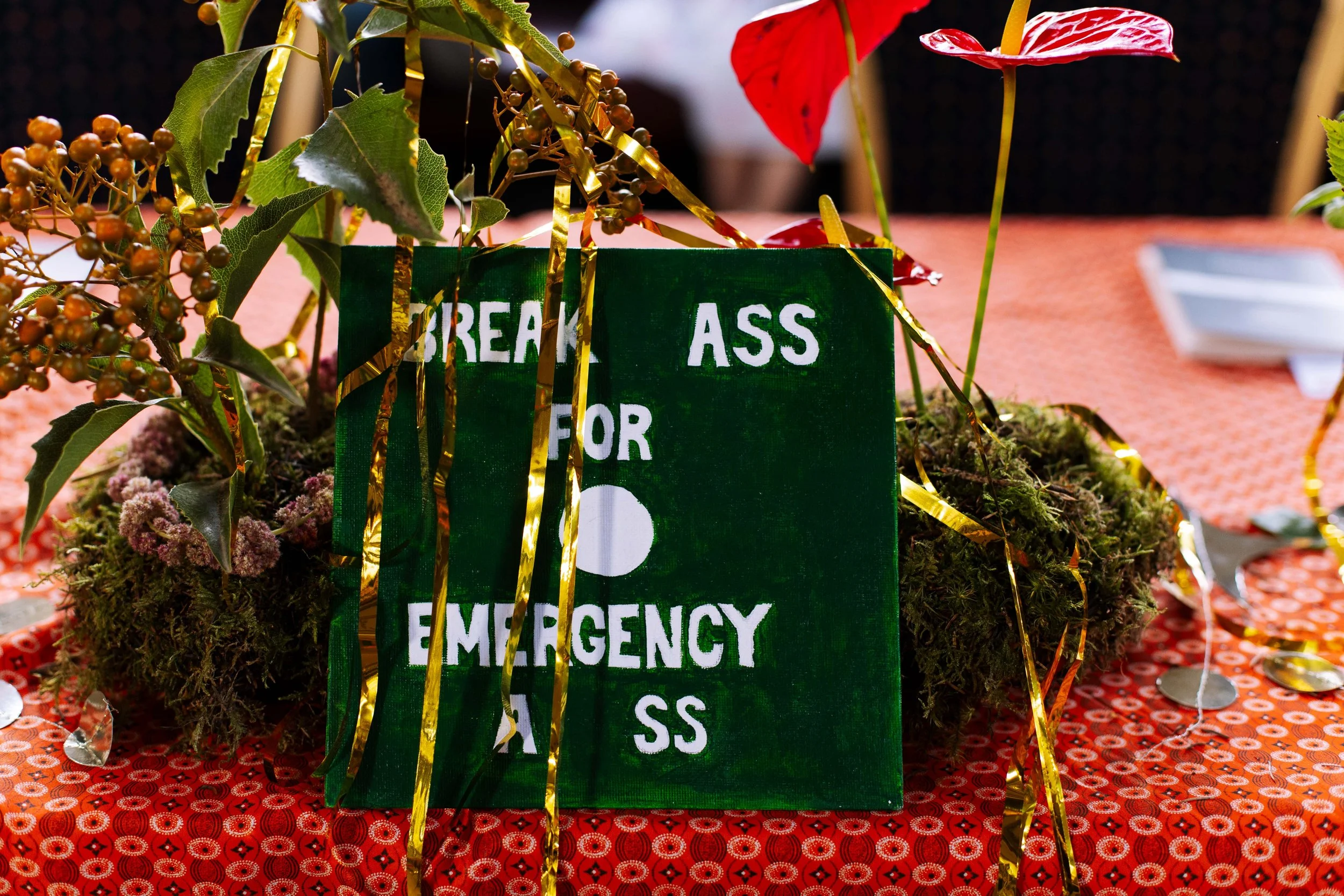 A weird and wonderful wedding at Queens Park Bowling Club, Glasgow with alternative florist, Rook Botanics.