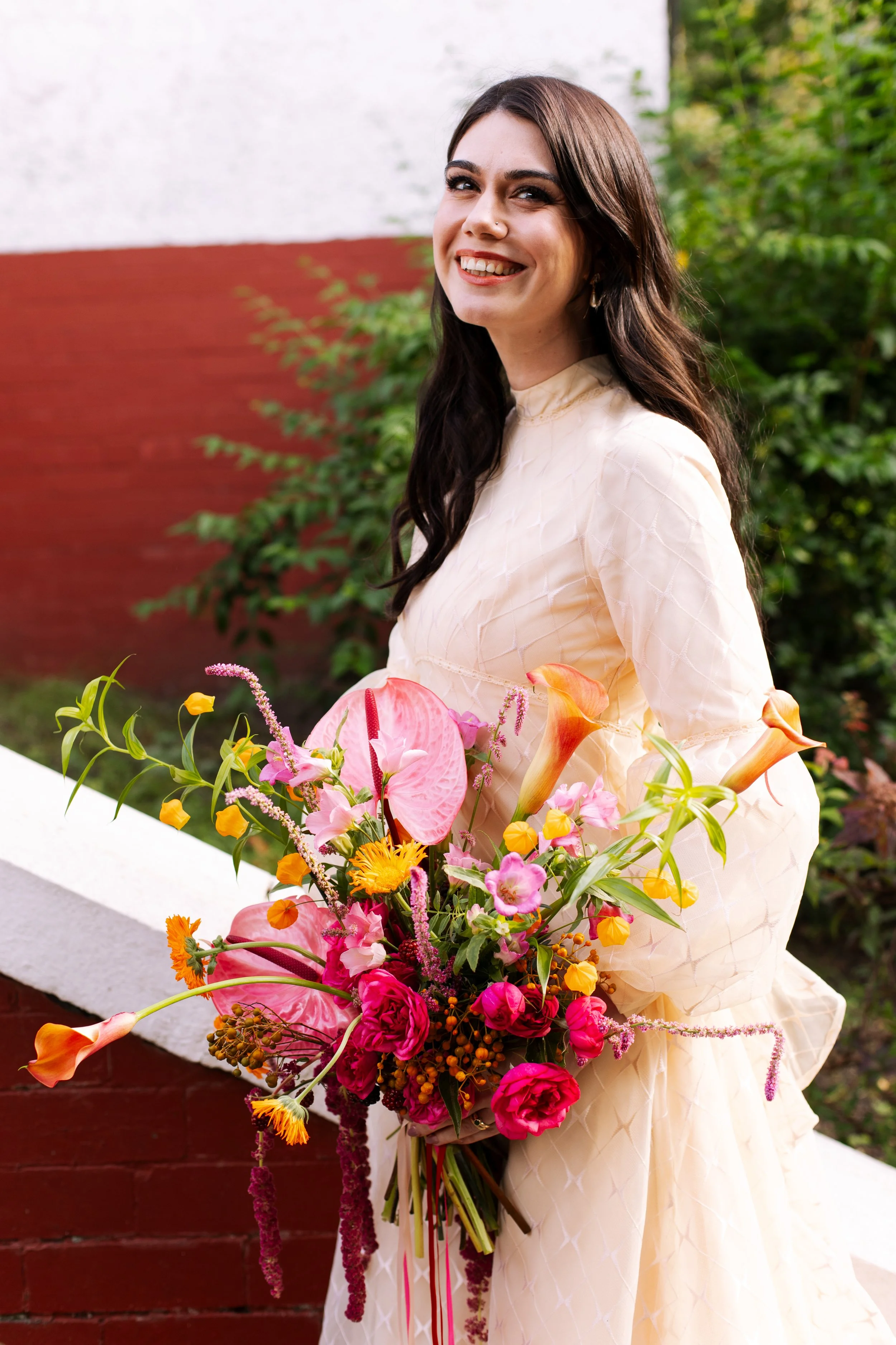A weird and wonderful wedding at Queens Park Bowling Club, Glasgow with alternative florist, Rook Botanics.