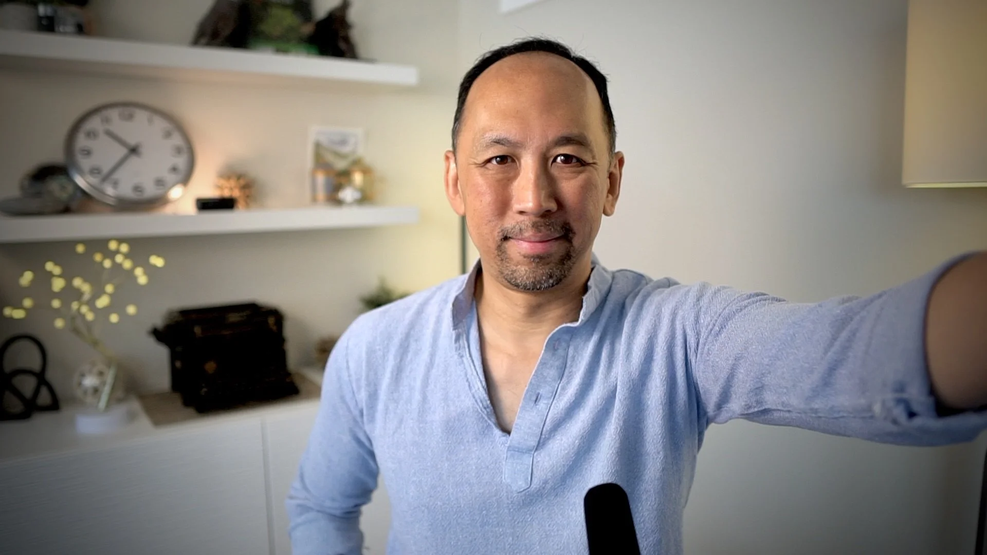 Gavin Koh providing YouTube coaching in Victoria BC for newly retired professionals and senior entrepreneurs.