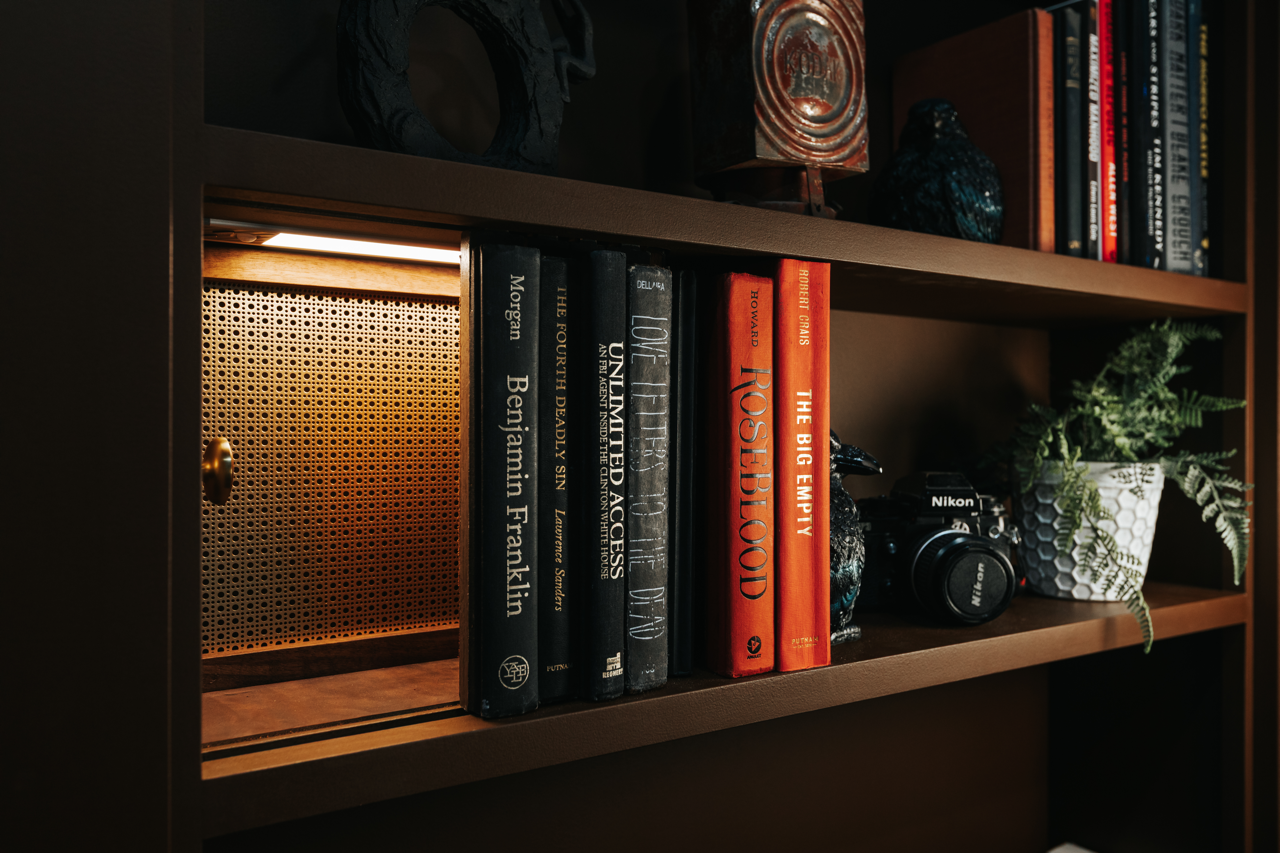 secret-bookcase-door-1 Large.png