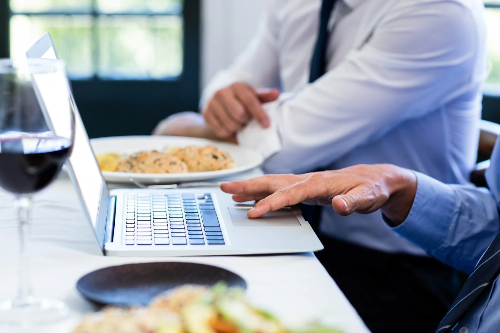 Taking a Client Out for Lunch? Here’s What You Can (and Can’t) Claim