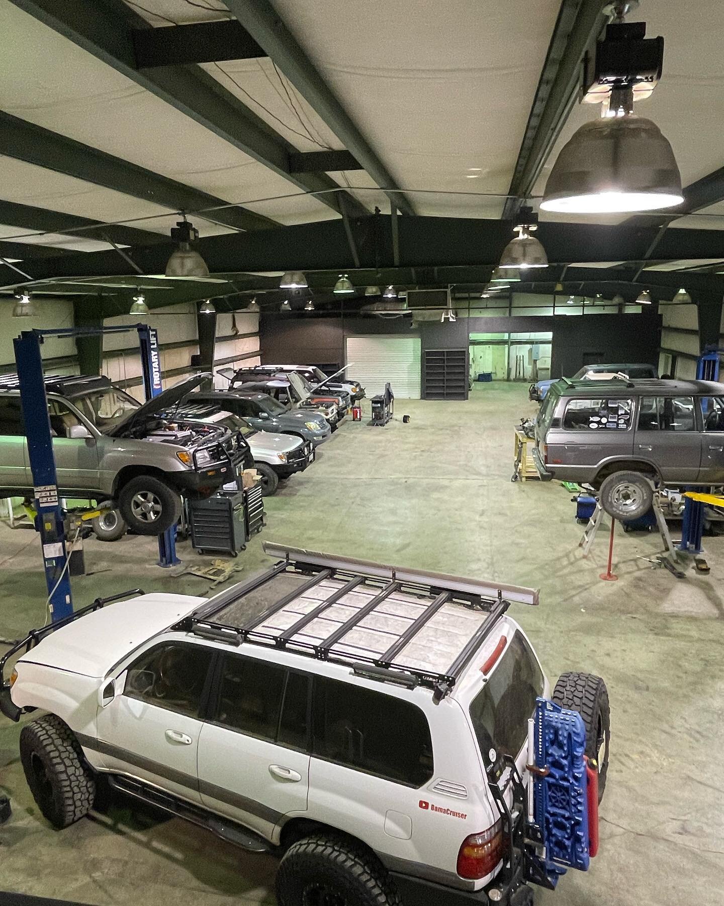 We haven&rsquo;t posted much lately. We&rsquo;re getting settled into the new shop: lifts installed, organizing parts, tools, fluids, etc. Thank you to everyone for your continued support of OTM, we cannot do it without you! 

#toyota #landcruiser #t