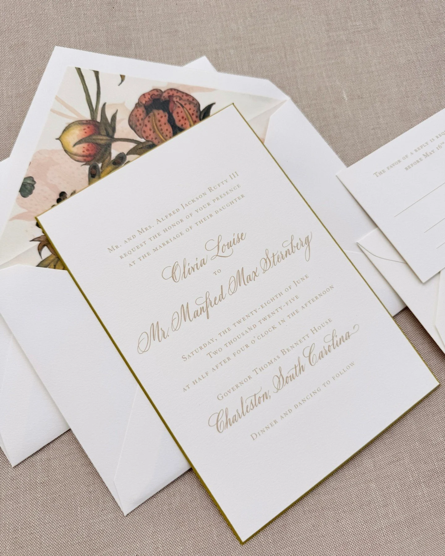 Olivia &amp; Max for @gatheringevents 🤎

#weddinginvitation #invitations #weddinginvitations #weddinginspo #weddinginspiration #charlestonweddings #weddingpaper #weddingstationery #stationery

@elizabethporcherjones