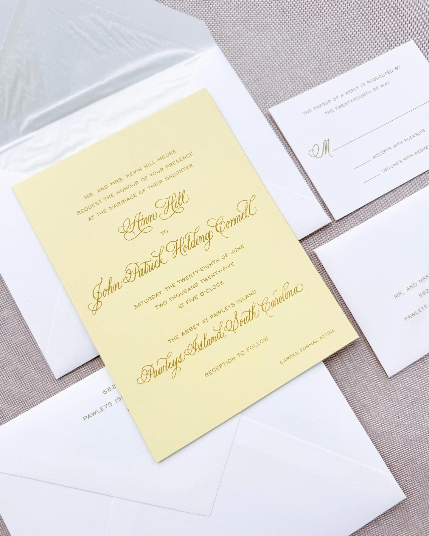 Hilly and JP 💛

@graceedmandscalligraphy 
#weddingstationery #weddinginvitations #invitations #weddingpaper #weddingdetails #weddinginspo #weddinginspiration