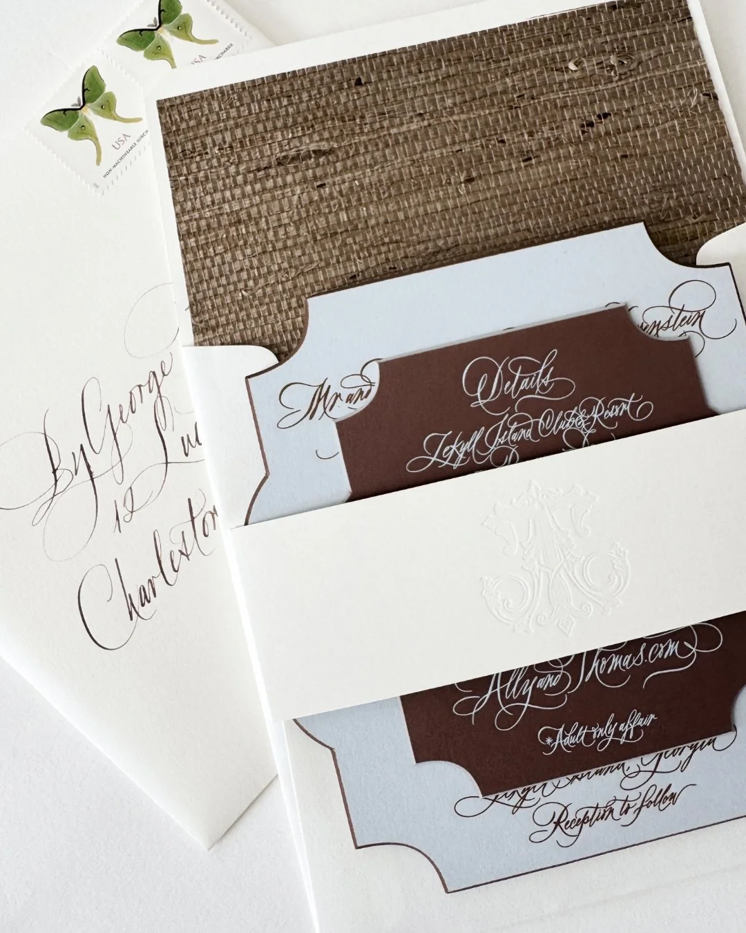 Ally &amp; Thomas 💙🤎

@rachelfishercalligraphy

#invitations #weddinginvitations #luxuryinvitations #engravedinvitations #engraving #jekyllislandweddings #weddingsuite #weddingpaper #weddingstationery #calligraphy #lowcountrybride #bevelededge #bli
