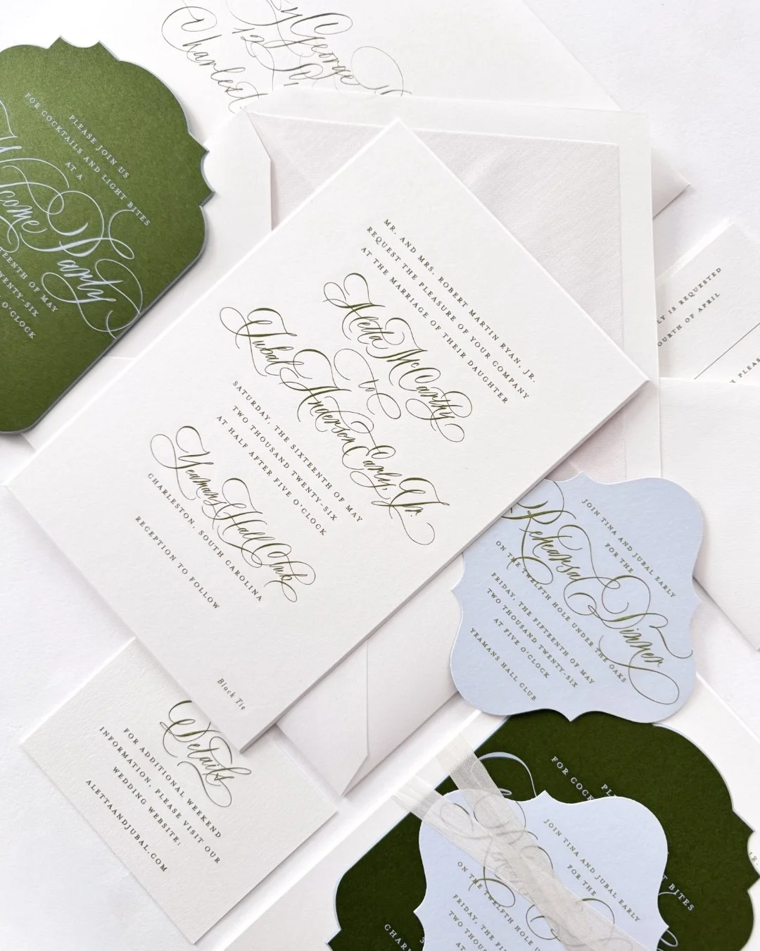 Aletta &amp; Jubal ✨ for @elliseventdesign

#weddinginvitations #weddingstationery #weddingpaper #weddingpapersuite #luxuryinvitations #luxuryweddings #engravedinvitations #engraving #calligraphy #weddingcalligraphy #diecut #bevelededge

Printing: @a