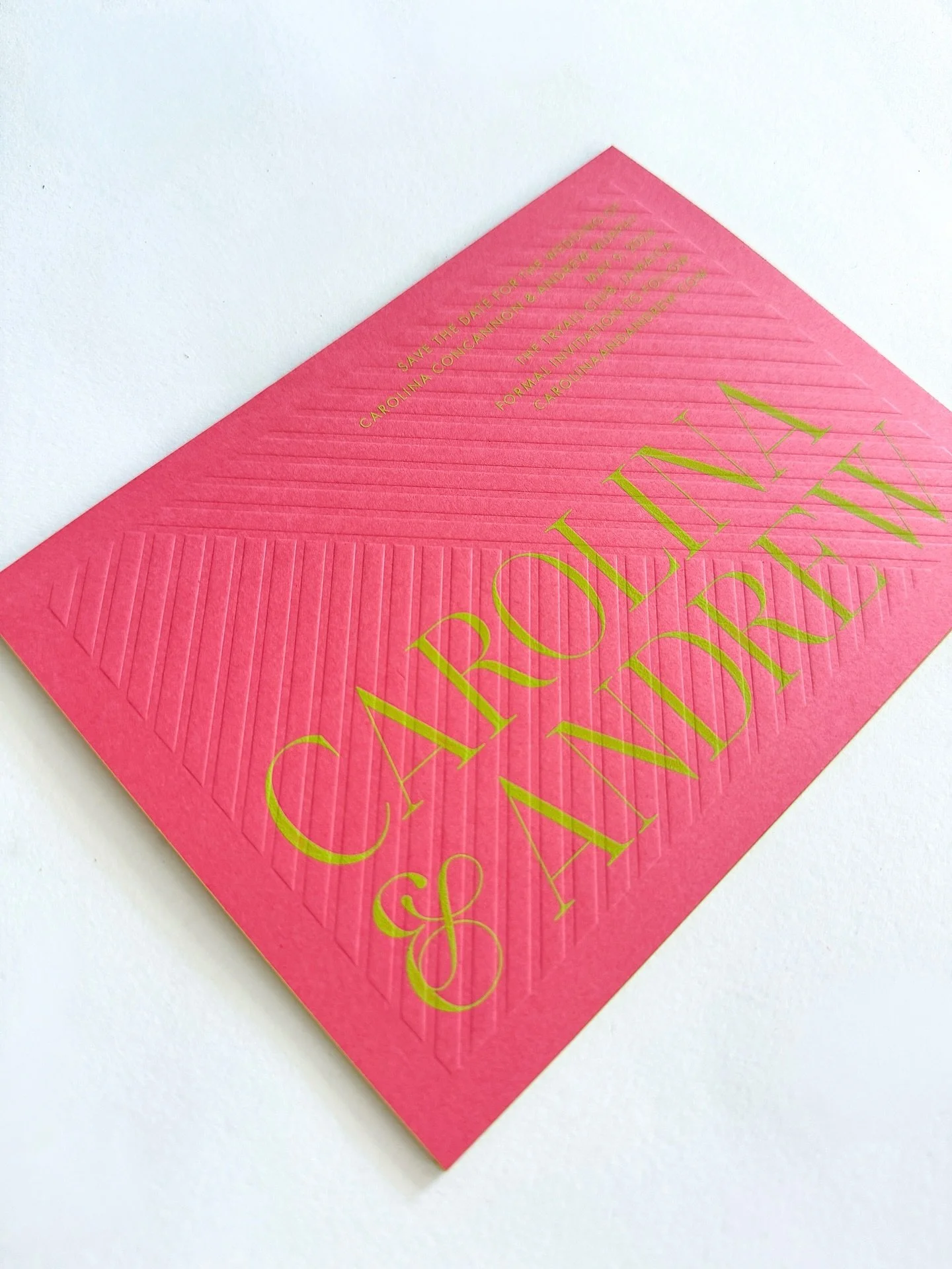 Vibrating colors for a Jamaica wedding 💗💚 Featuring blind deboss, and neon engraving and edge paint details 🤌🏻

#invitations #weddinginvitations #weddingstationery #stationery #stationerydesign #weddingpaper #invitationdesign #savethedate #saveth