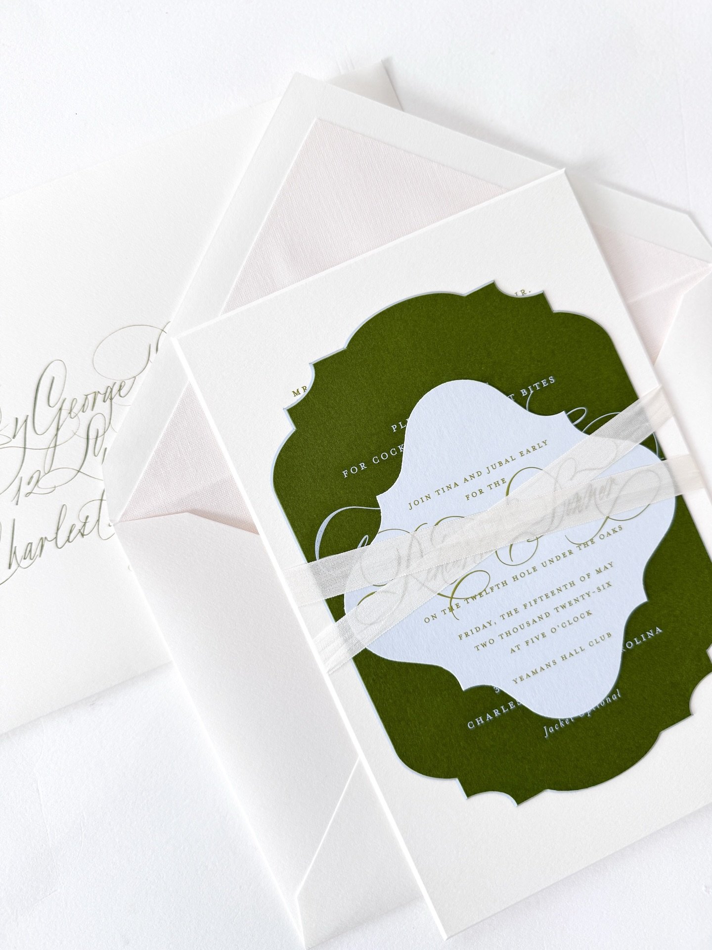 Fancy bevels and engraved calligraphy 🌿💙✨ 

Planning: @elliseventdesign
Design: @bygeorgepress
Calligraphy: @RachelFisherCalligraphy
Venue: Yeamans Hall Club
Printing: @arzbergerstationers 

#yeamanshallclub #engraving #engravedinvitations #wedding