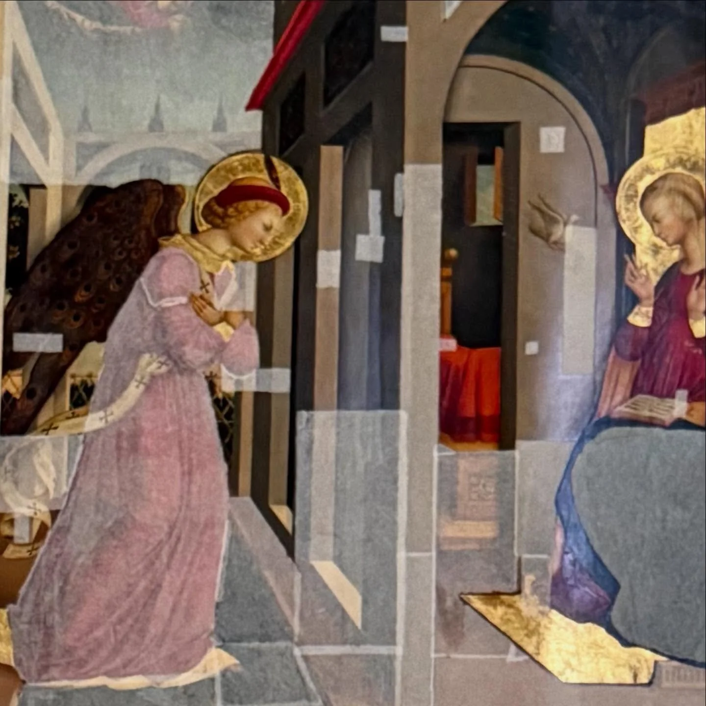 Timeless Firenze 💛

A glimpse 
Golden fragment
Echoes
Pearlescent facade 
Long ago 

Annunciation to the Virgin Mary, Neri di Bicci (1419-1491)