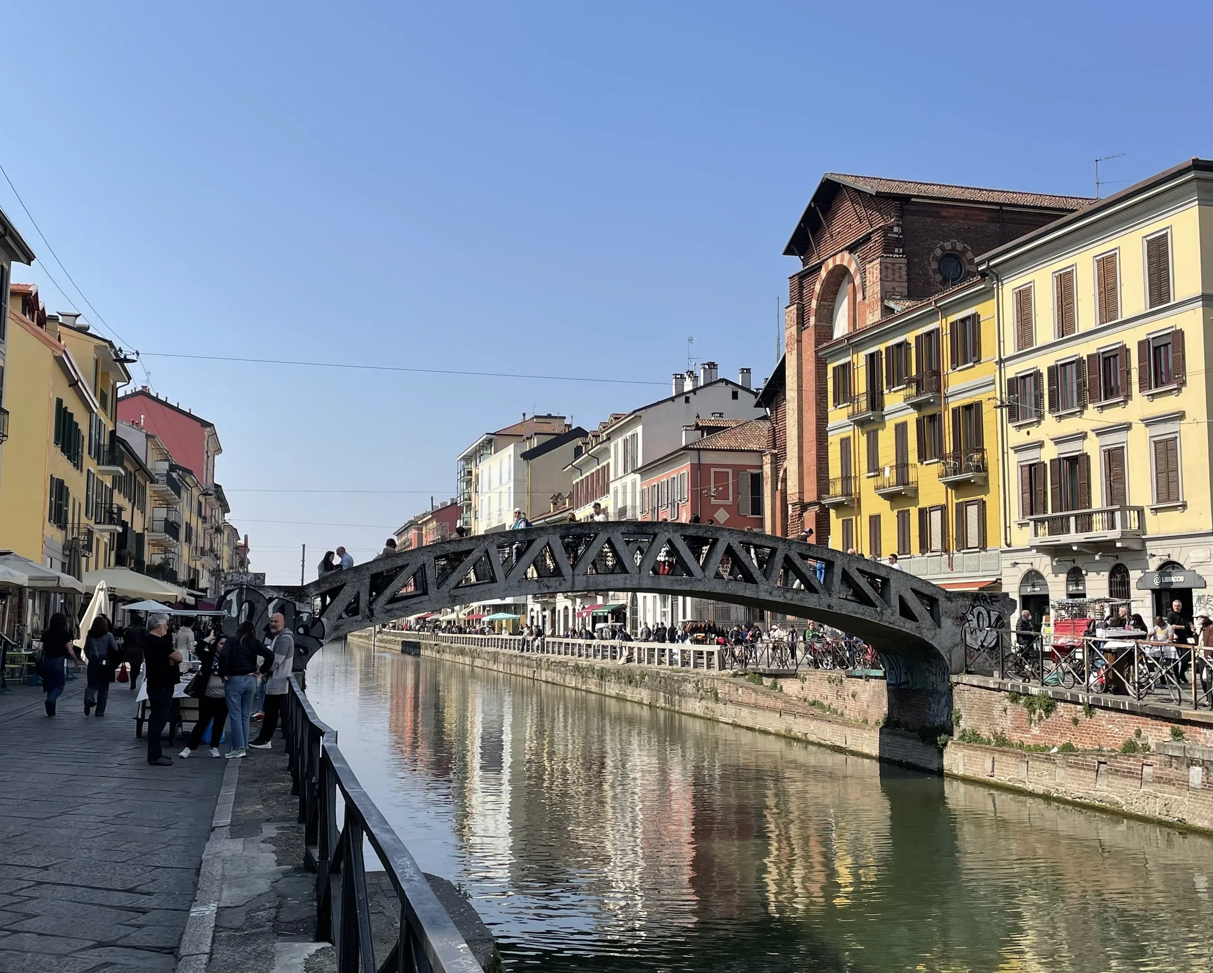 Episode 134: Milan, North Star - Il Duomo, Navigli Grande, Trams, Fashion &amp; Aperitivo Culture 