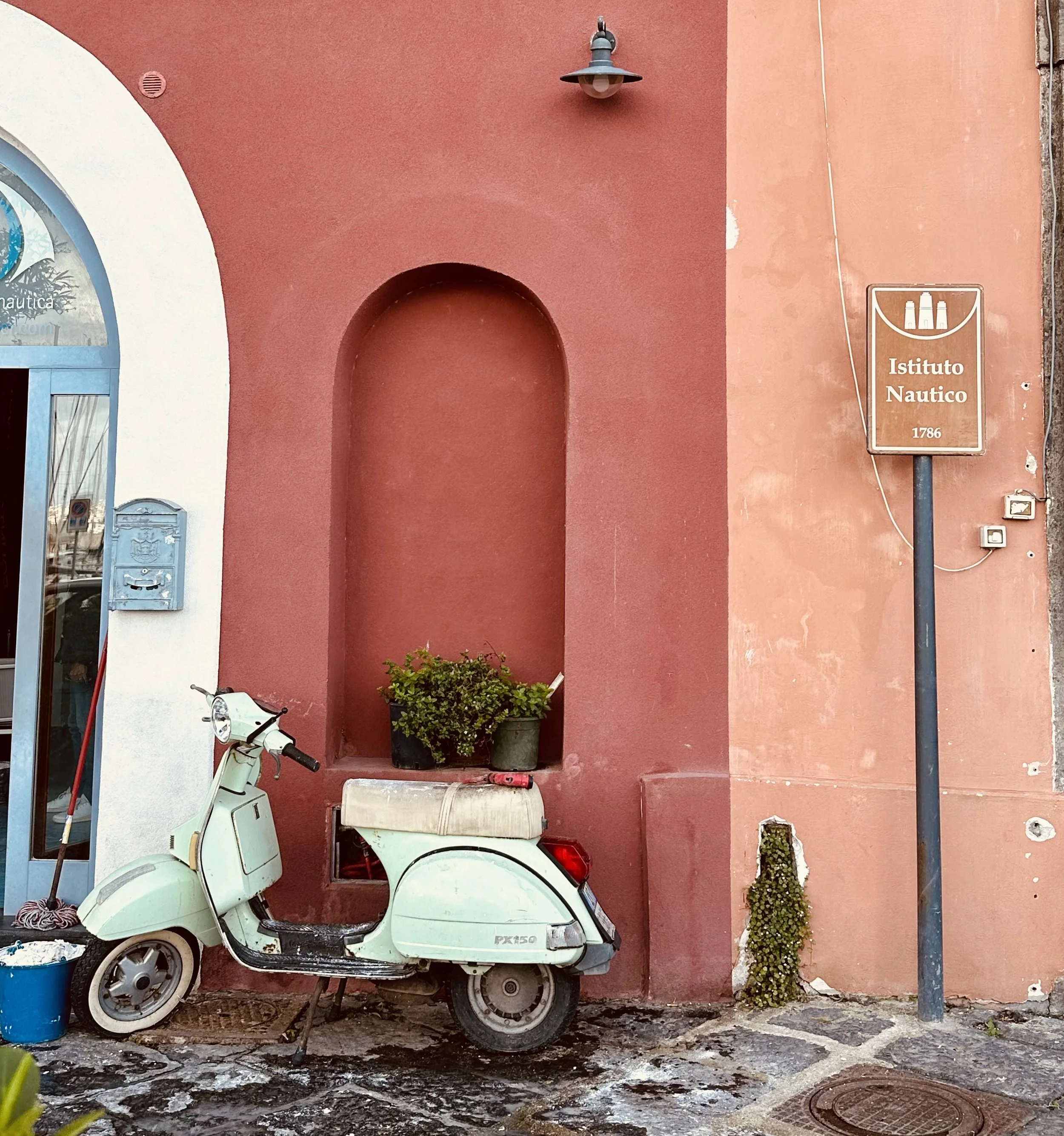 Episode 149: Are you an Italophile? Some signs you need to look out for....