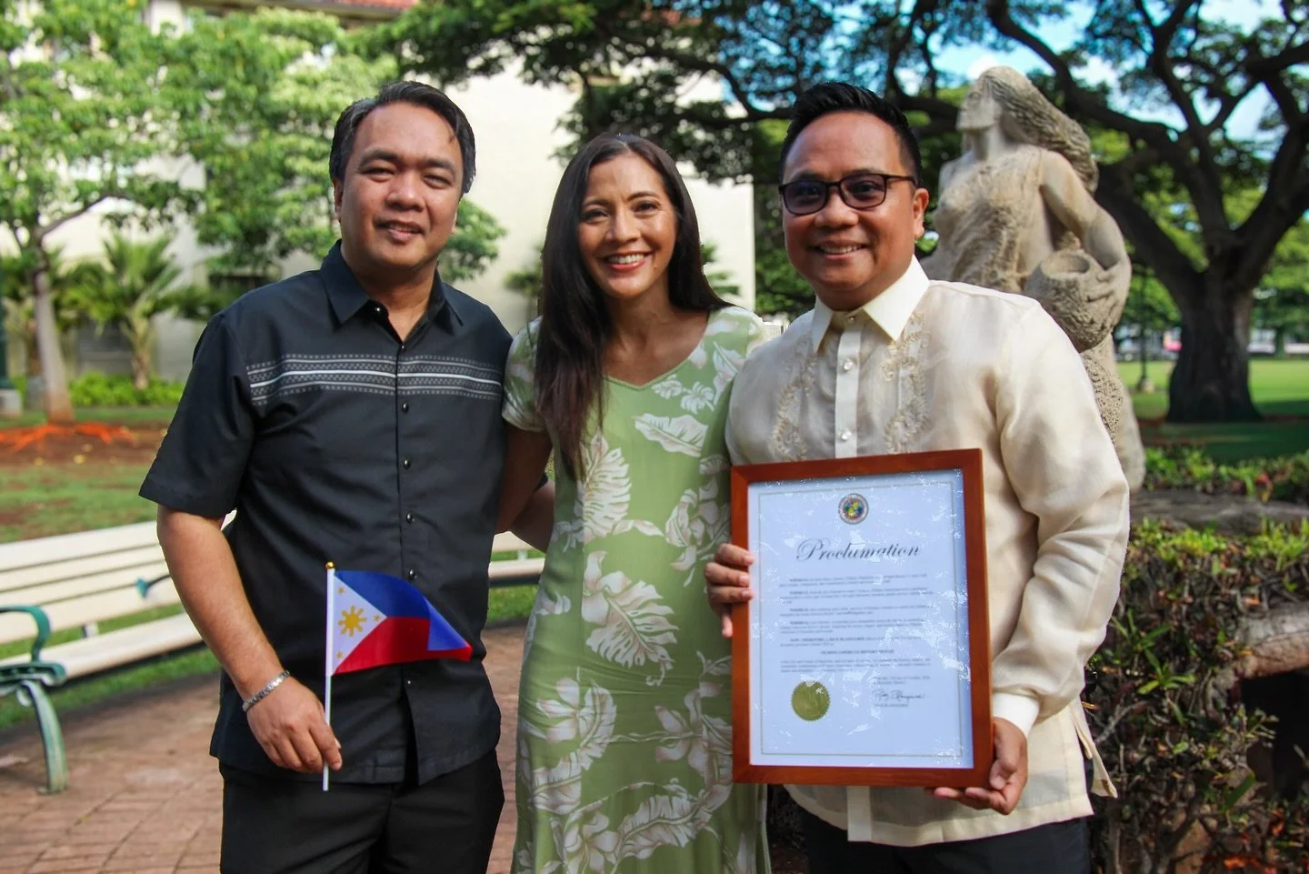 It was wonderful to see so many gather at Honolulu Hale for the flag-raising ceremony celebrating Filipino-American History Month! 🇵🇭

Salamat to everyone who came out to join in the celebration and talk story! What a great way to honor our Filipin