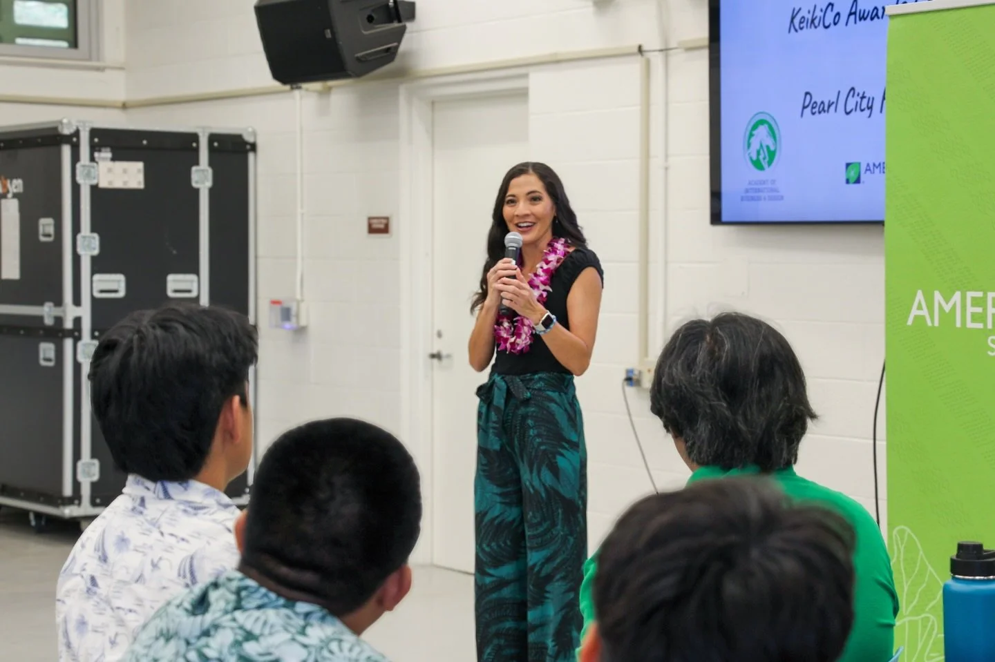 Mahalo @daphneokunaga for the invitation to celebrate two Academy of International Business and Design (IBAD) freshman teams recognized in the American Savings Bank KeikiCo Awards!

🥈 Second Place Standout went to Studi-Flow, a student-designed plat