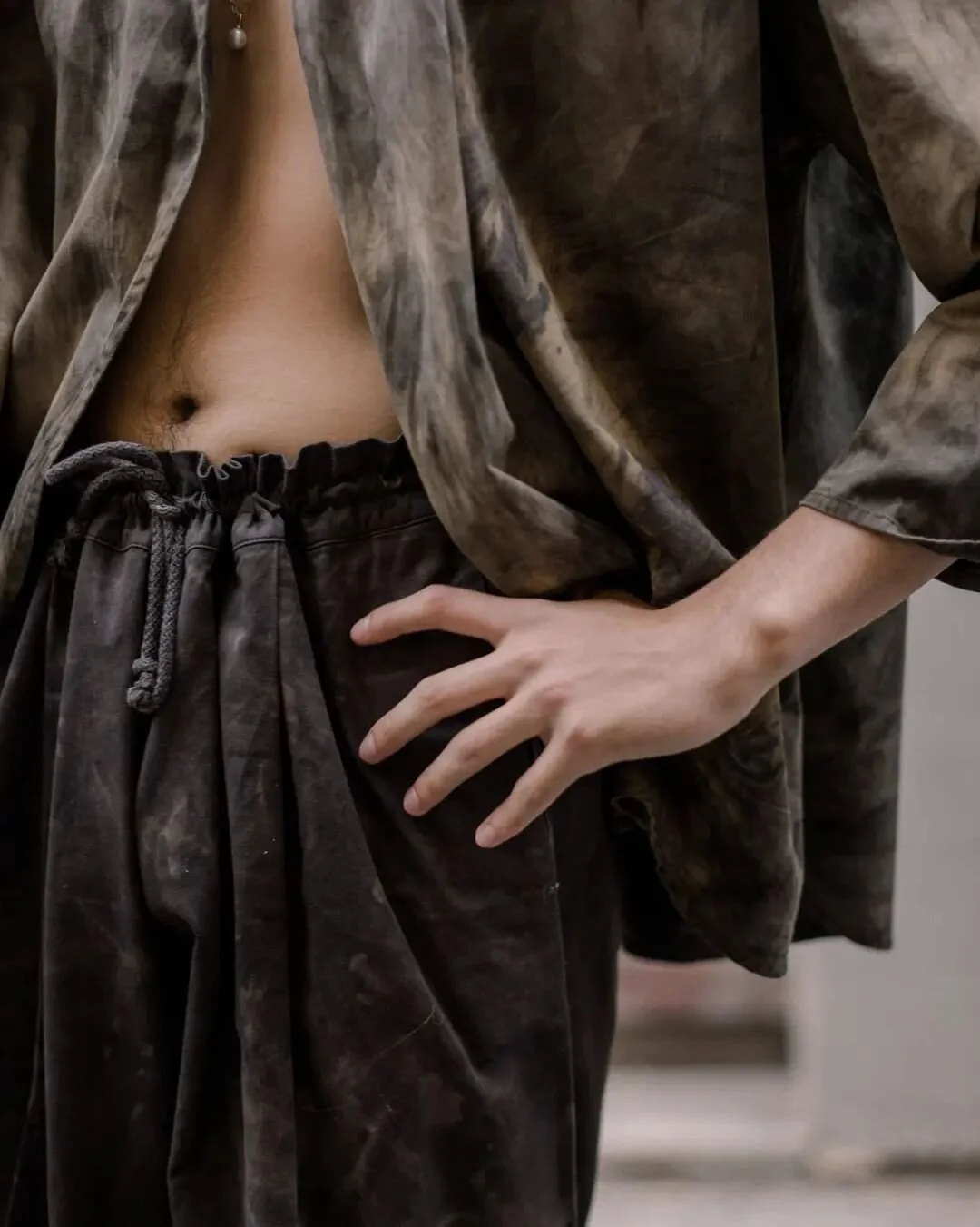 We have been recently talking about fabric processing and clothing manufacturing. So talking about Bilulu, we had the magical experience of being proud of the traditional way we produce our items. Yes, more or less like 200 years ago.

100% organic c