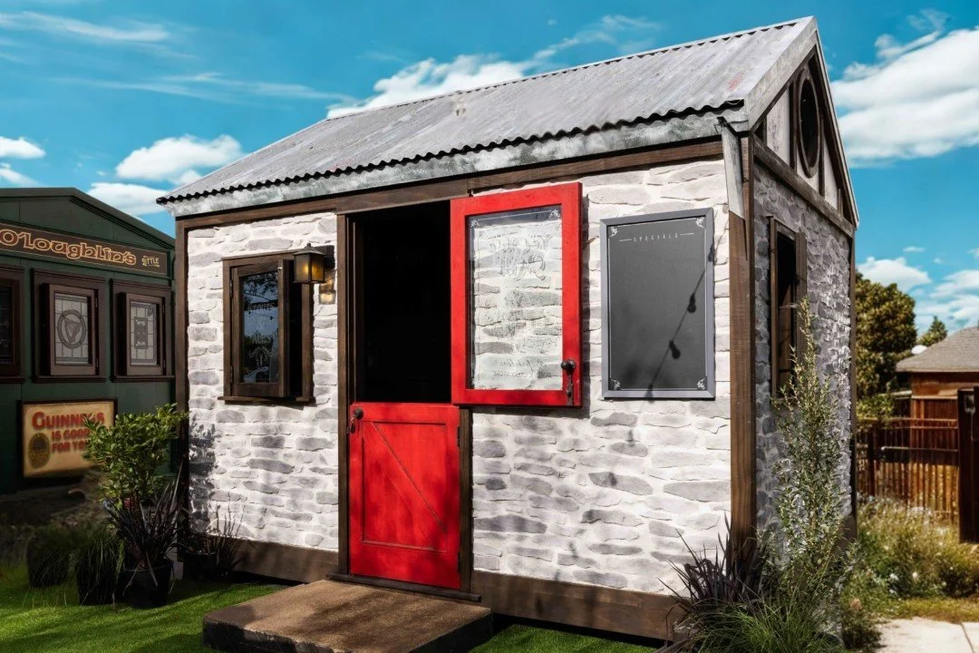 The Little Inn, your cosy retreat.
A place to escape in your back garden, where you're free to relax and unwind.
It's crafted to be enjoyed by all, whether you're basking in peaceful solitude or welcoming family and friends inside. It's your very o
