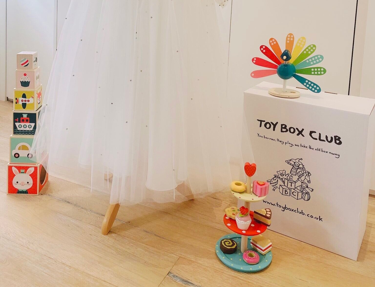 Wedding event and party boxes for Kids, keep kids busy, entertain kids, Toy Box Club