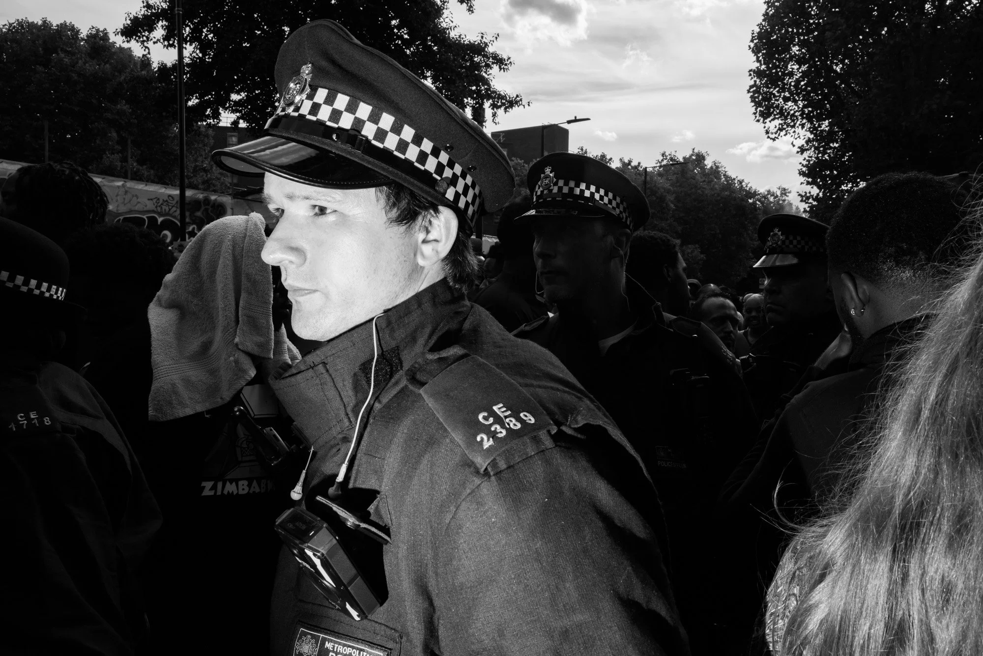Street-Photography-London-Notting-Hill-Carnival-Leica-Q2-Monochrom-00025.jpg