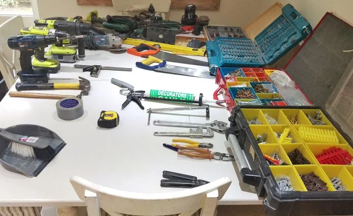 Charlie DIYte’s tools are all stolen!