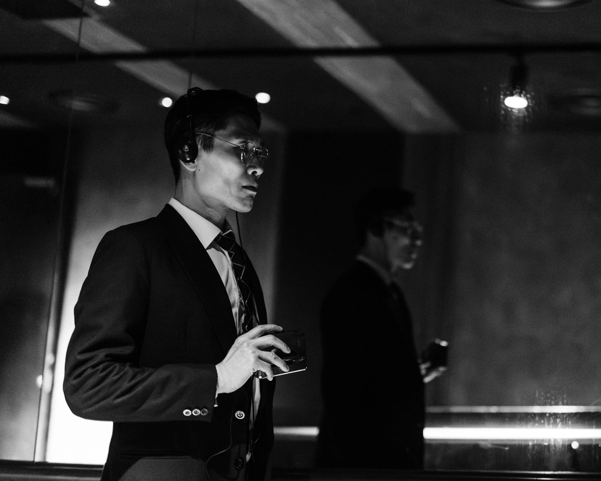Moo Siew Keh waits backstage, prepating to go on as Matsuda in Scene 1985.