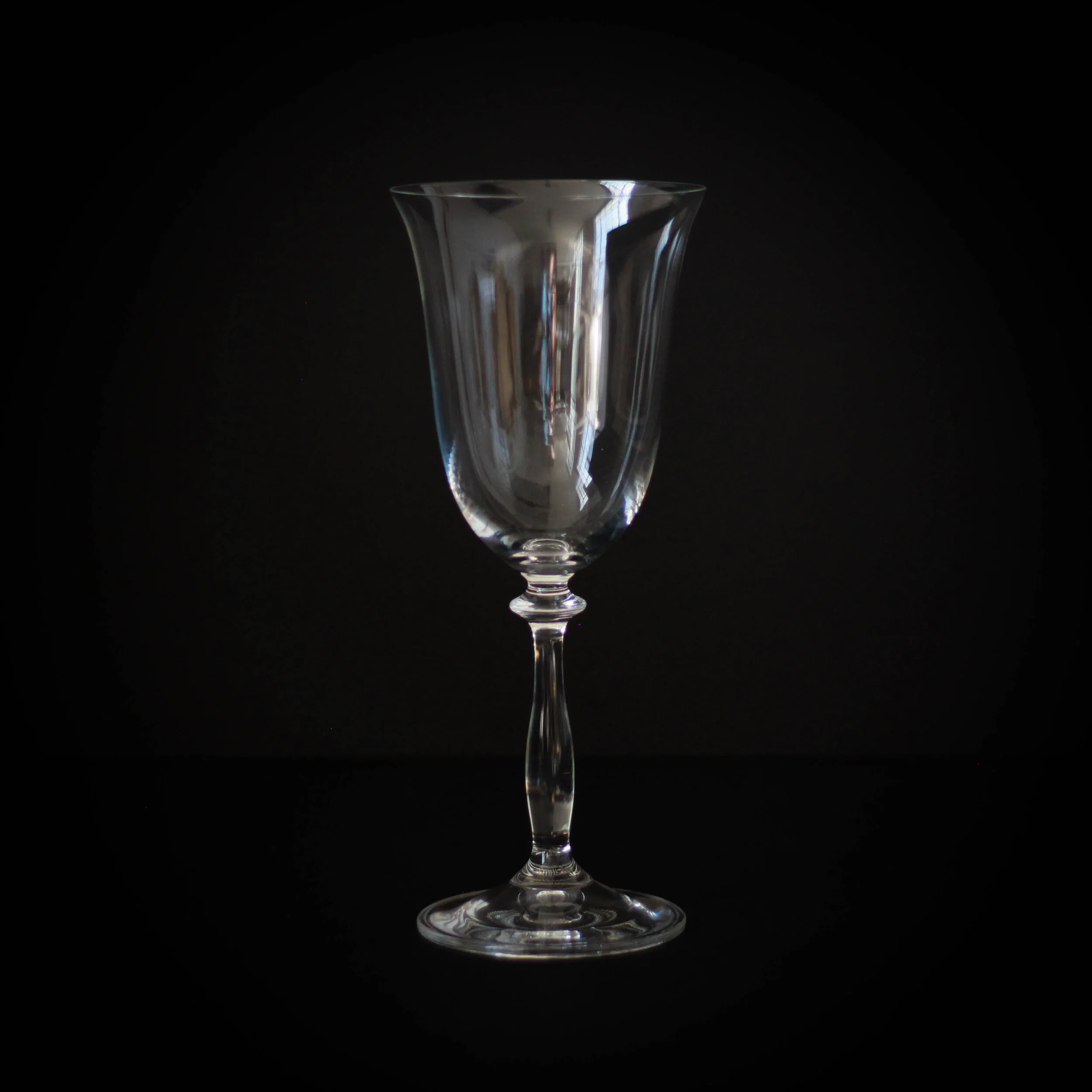 Crystal Ball Red Wine Glass — Grand Room Design