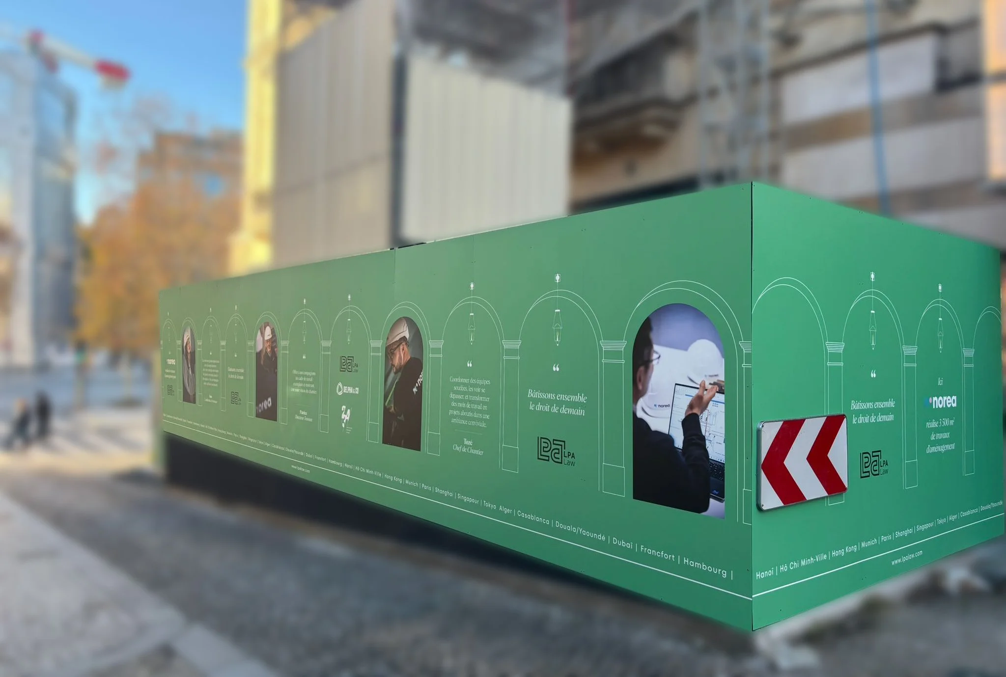 palissade ChampsElysées2.jpg