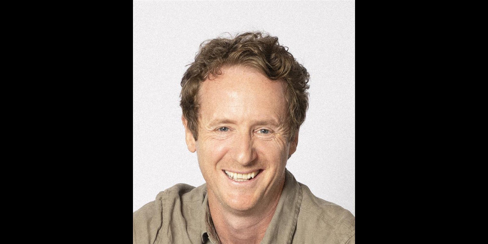 ARCHITECTURAL INTELLIGENCE  presenter