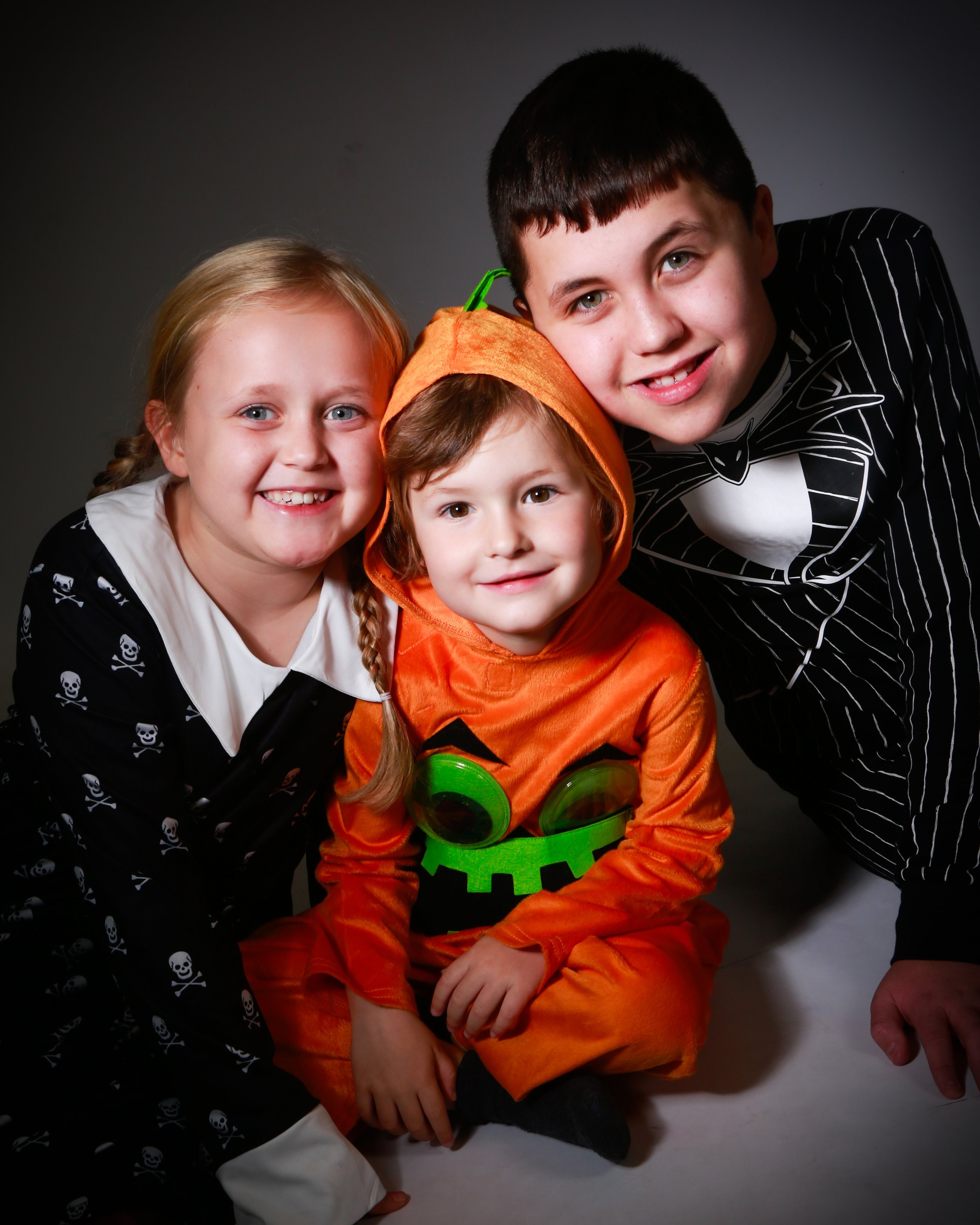 family photo shoot photoshoot studio Cardiff Halloween Spooky.jpg