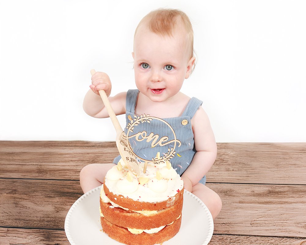 cake smash baby photoshoot photo shoot studio Cardiff.jpg