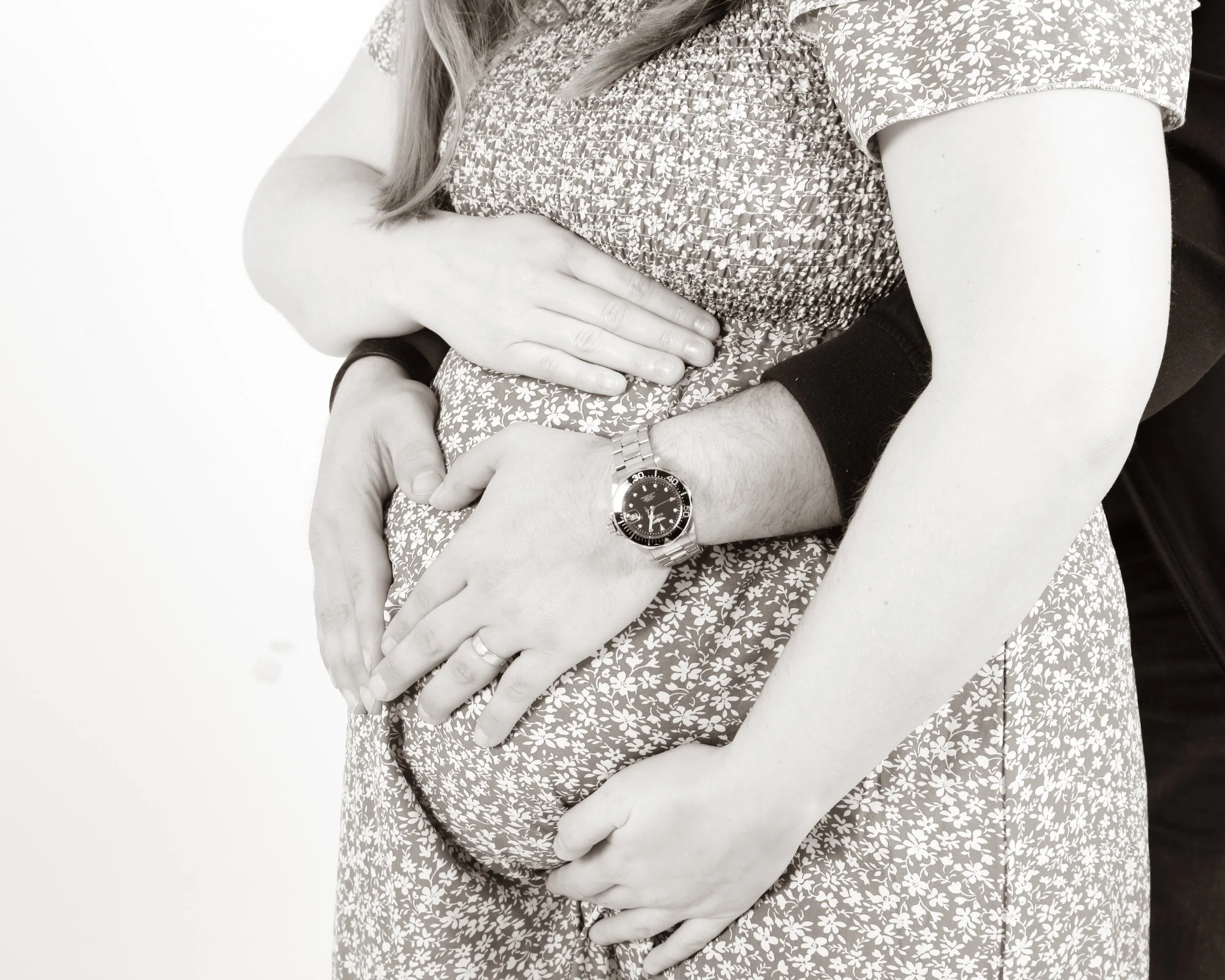 bump maternity pregnancy photo shoot photoshoot Cardiff studio.jpg
