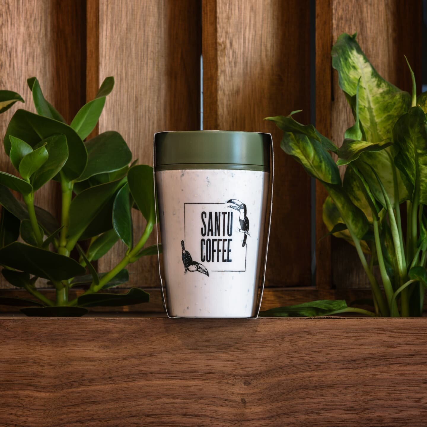 Santu travel mug is in the house! 10% off your drink EVERY time you use it 💚 They're by @circularandco and they're made from... this is so cool... single use paper cups 😮

#specialtycoffeeshops #specialtycoffeeroaster #specialtycoffeeshop #specialt