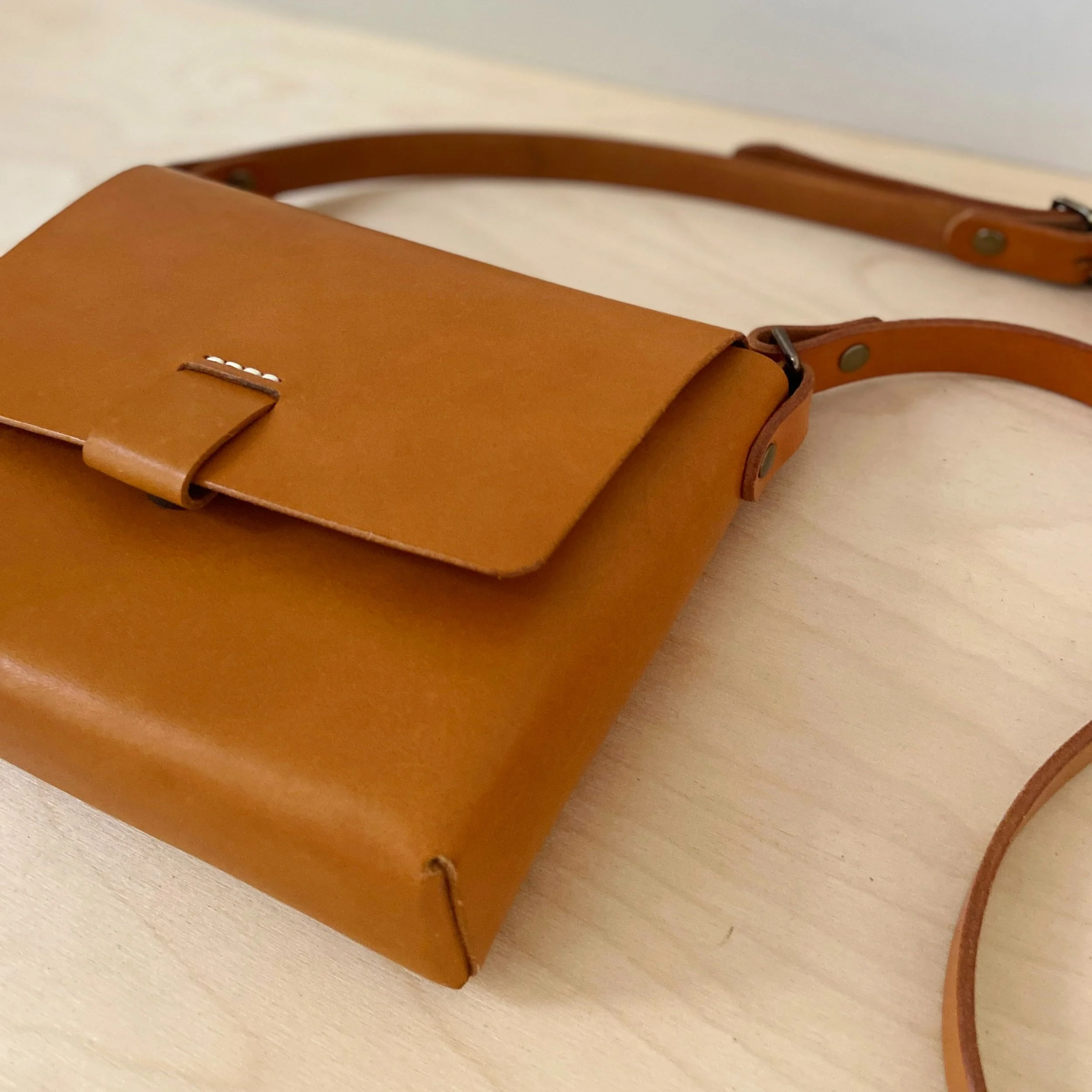 Crossbody Bag – Tan