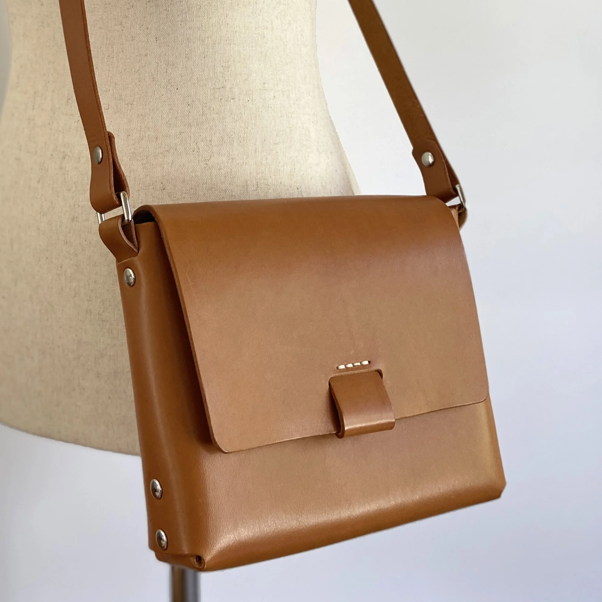 Crossbody Bag – Tan