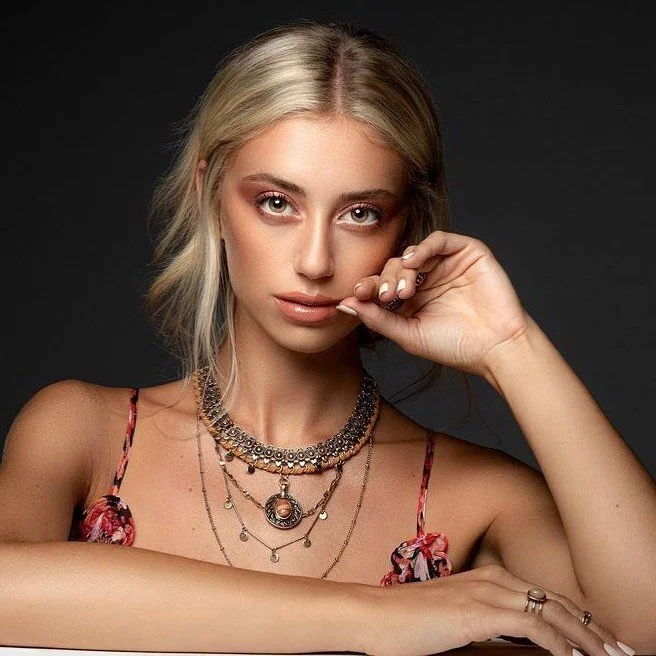 @freepeople 
Model: @regan.hibbs 
Photographer: @theyumaster 
Muah: me @kaleadoesmuah 
Agency: @ursulawiedmannmodels .
.
.
.
.
.
.
.
#freepeople #ctilburymakeup #atlanta #atlantamakeupartist #atlmua #bohemian #beauty #beautyphotography #makeup #makeu